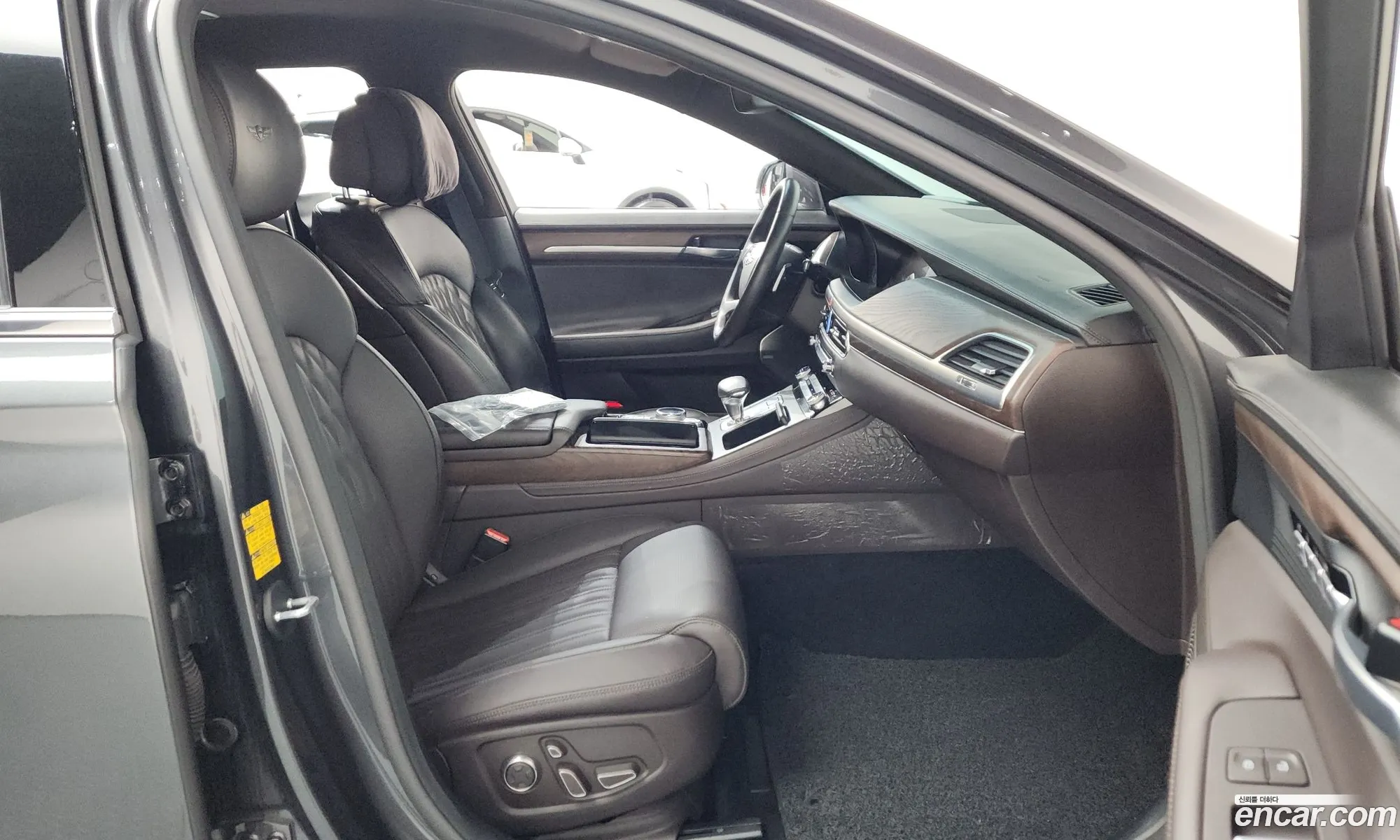 Genesis G90 2021 — 8