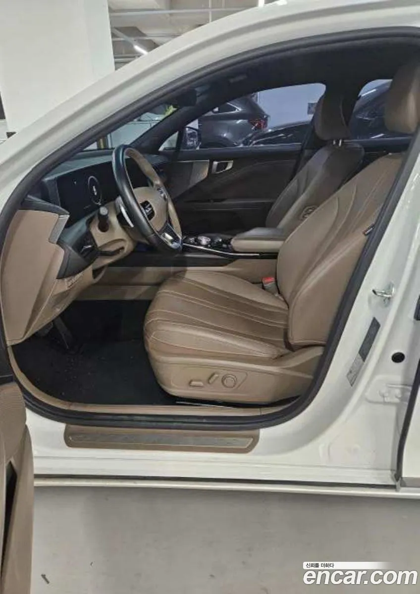 Kia K8 Hybrid 2023 — 9