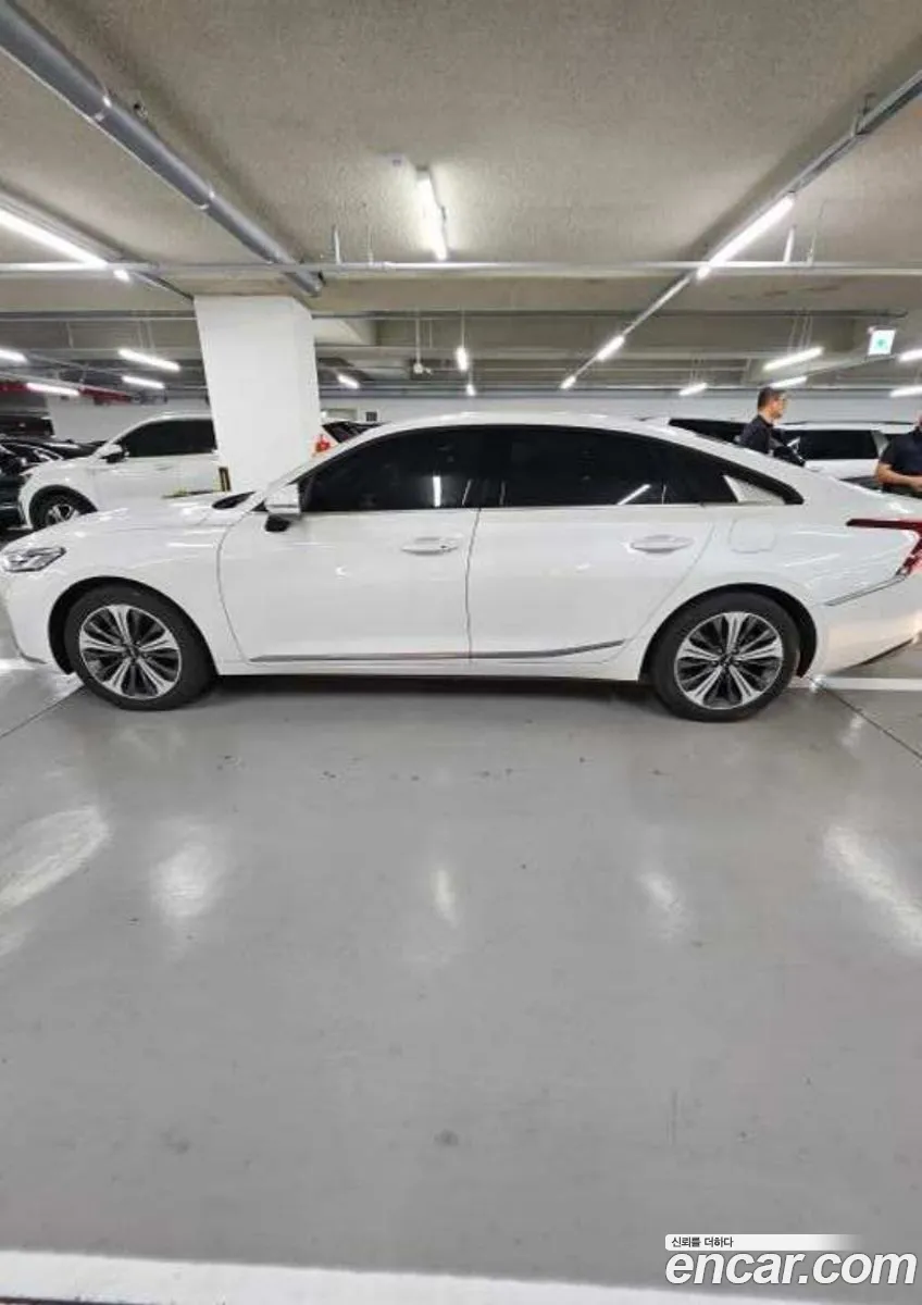 Kia K8 Hybrid 2023 — 6