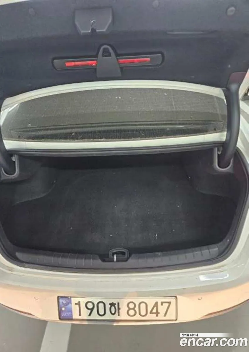Kia K8 Hybrid 2023 — 4