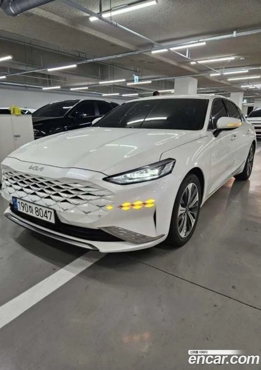 Kia K8 Hybrid 2023 — 10