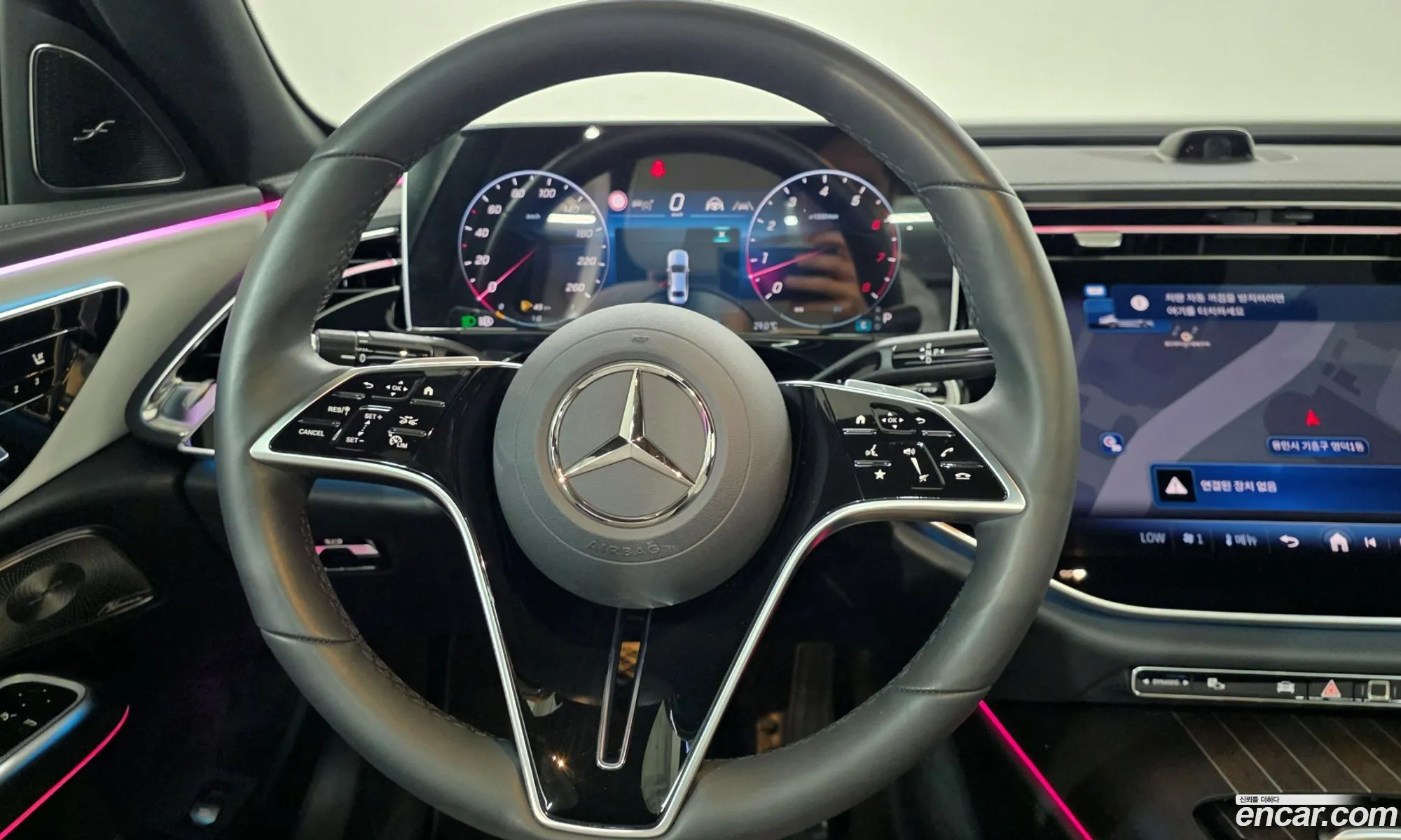Mercedes-Benz E-Class W214 2025 — 10