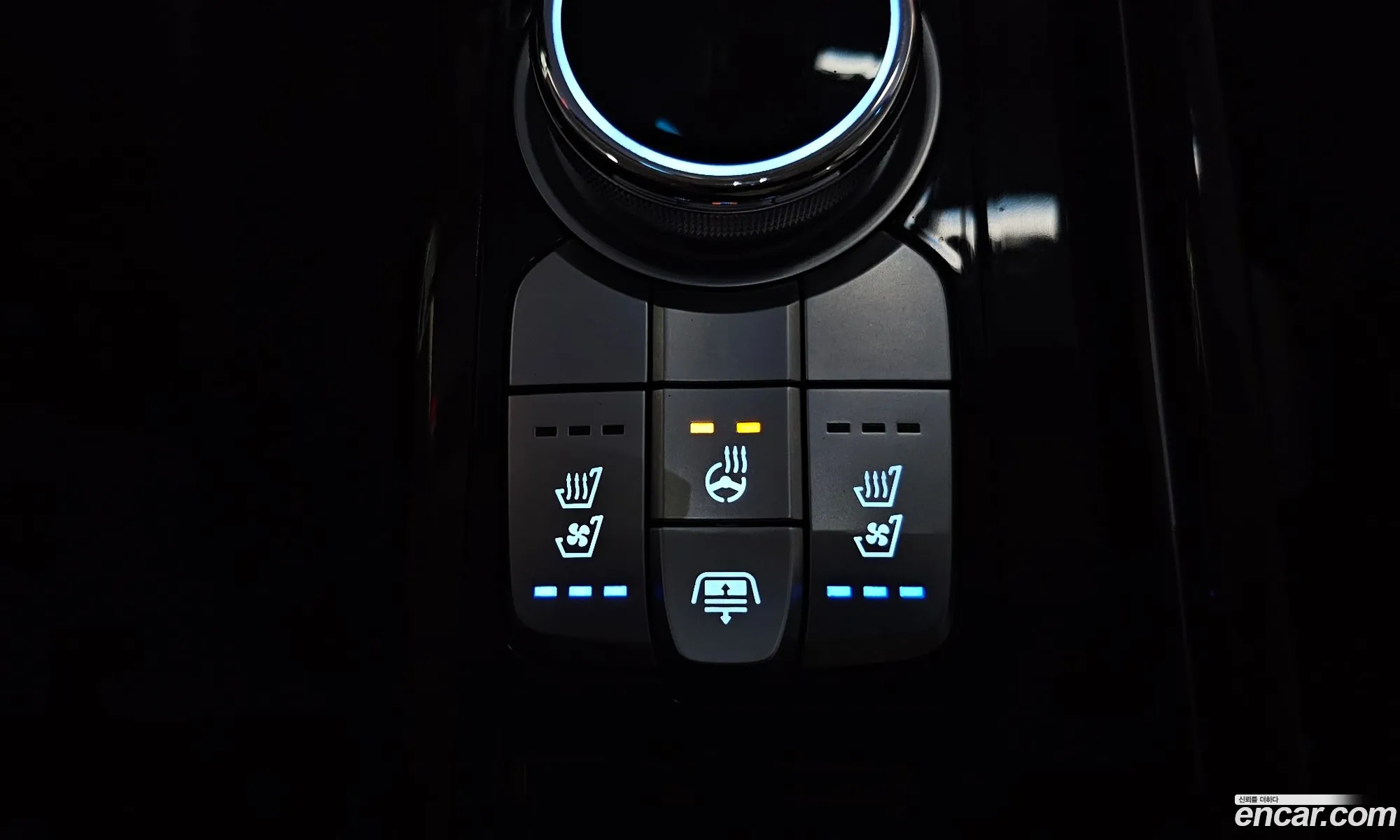 Genesis G90 2019 KMHG241DDKU070799 — 34