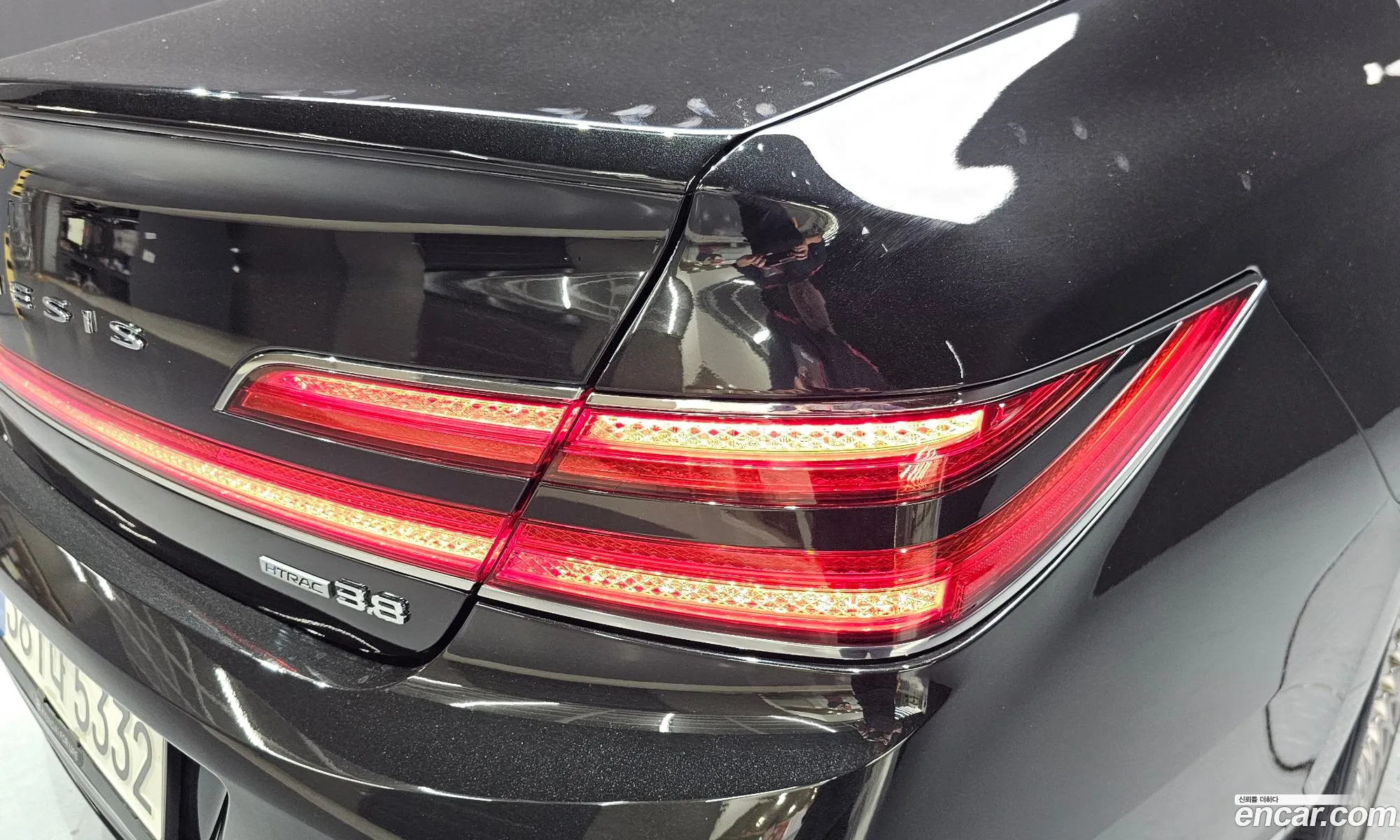 Genesis G90 2019 KMHG241DDKU070799 — 24