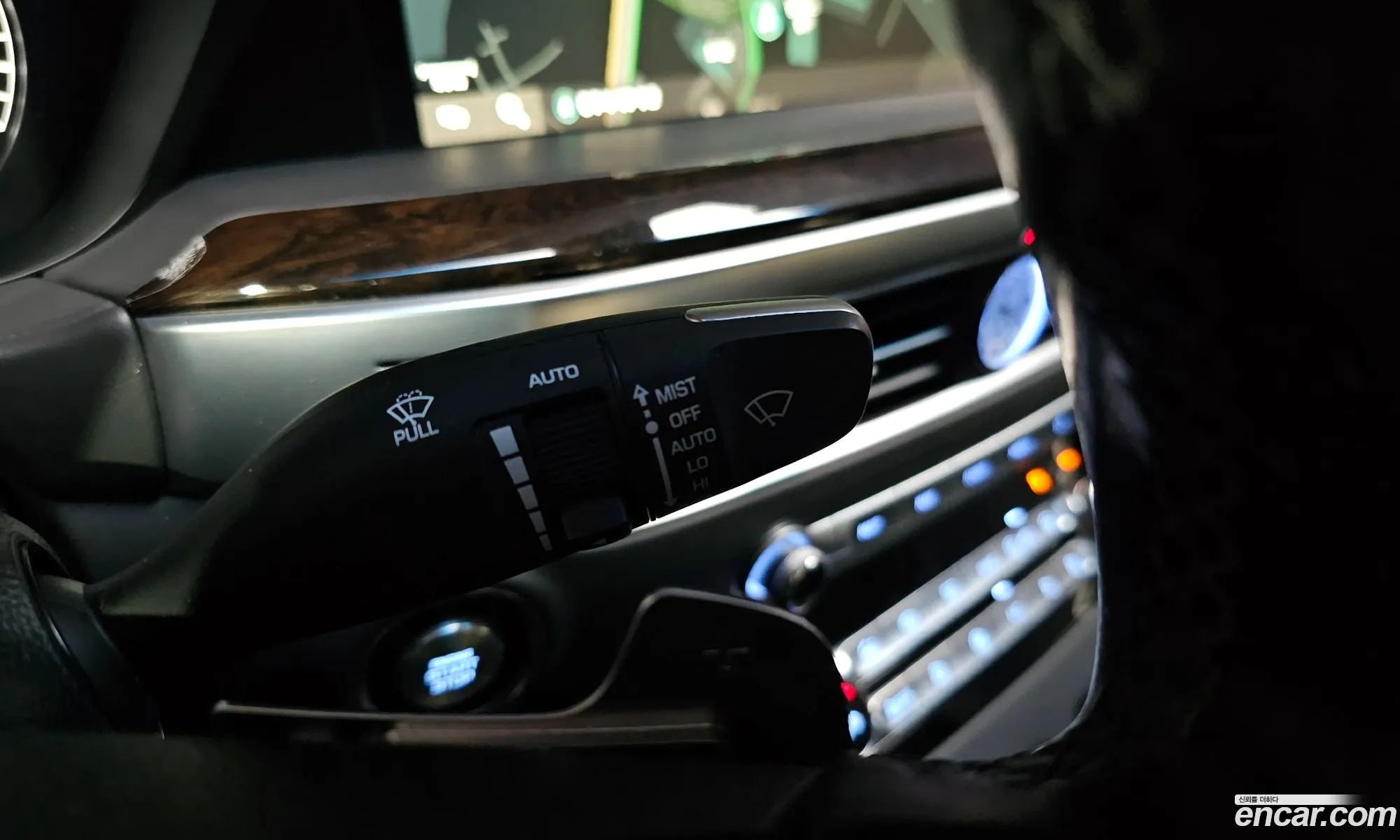 Genesis G90 2019 KMHG241DDKU070799 — 19