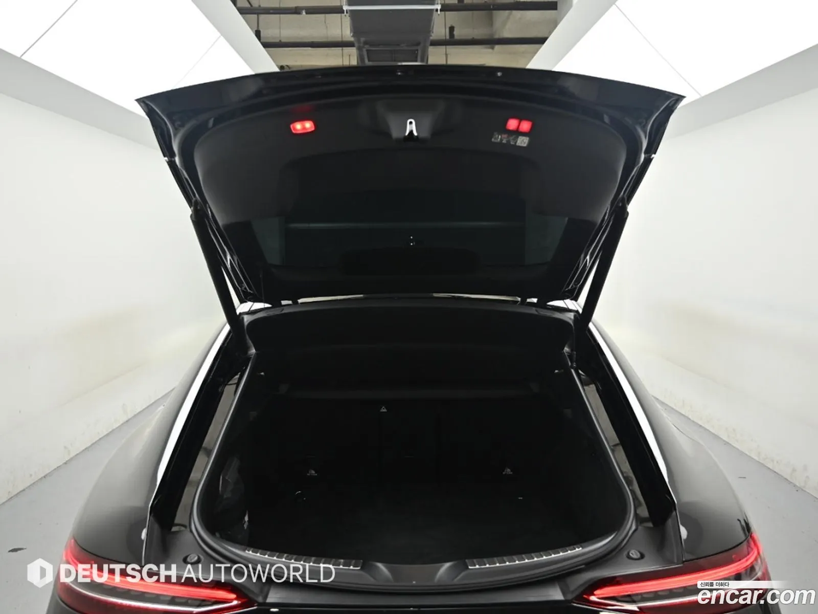 Mercedes-Benz AMG GT 2023 — 18