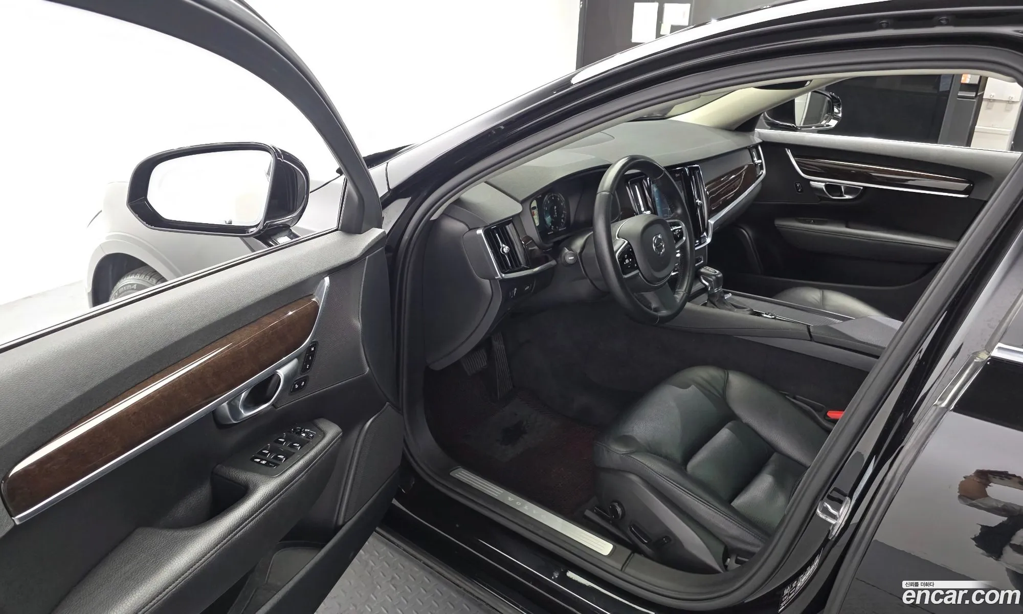Volvo S90 2017 YV1PS102DH1011212 — 9
