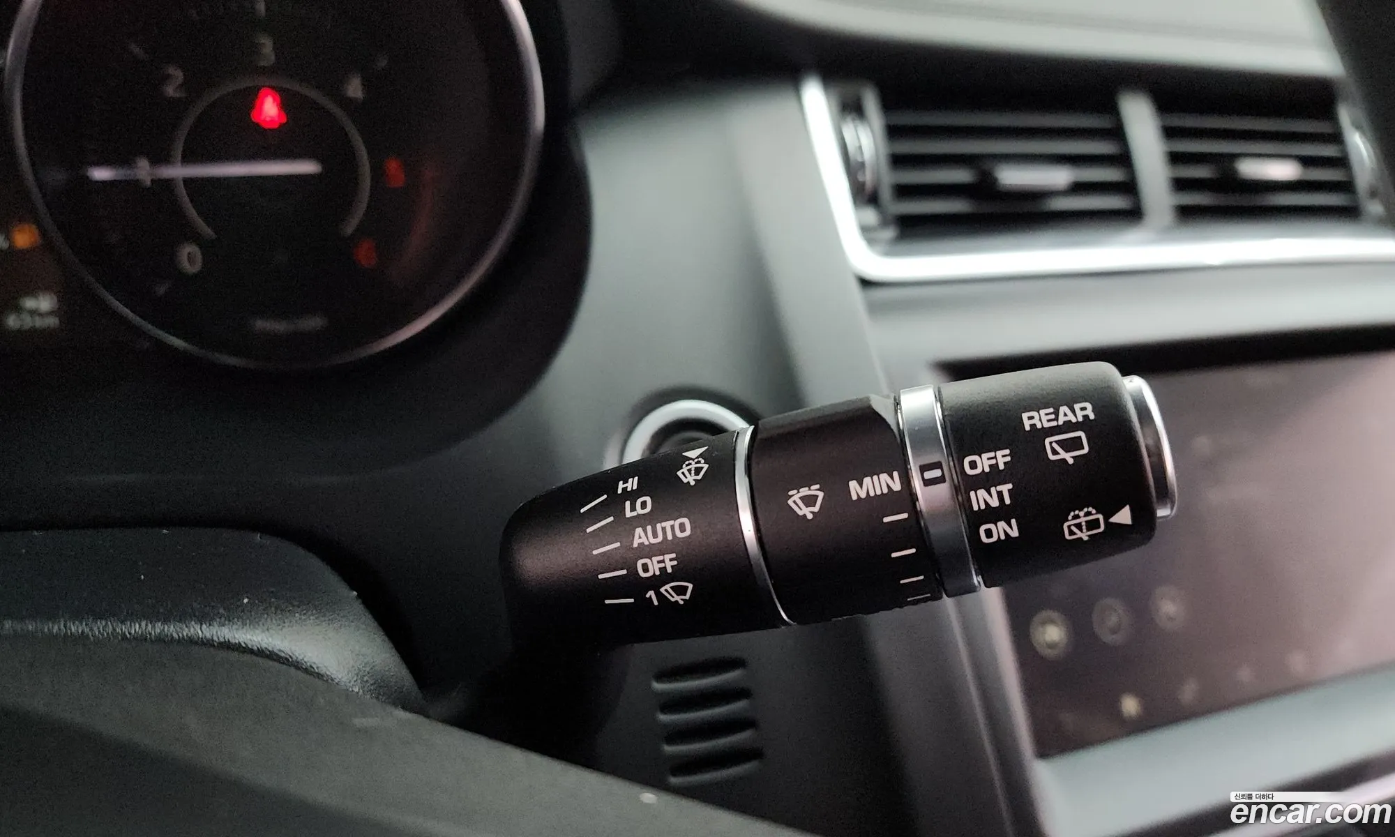 Jaguar E-Pace 2019 SADFA2BN2K1Z73815 — 8