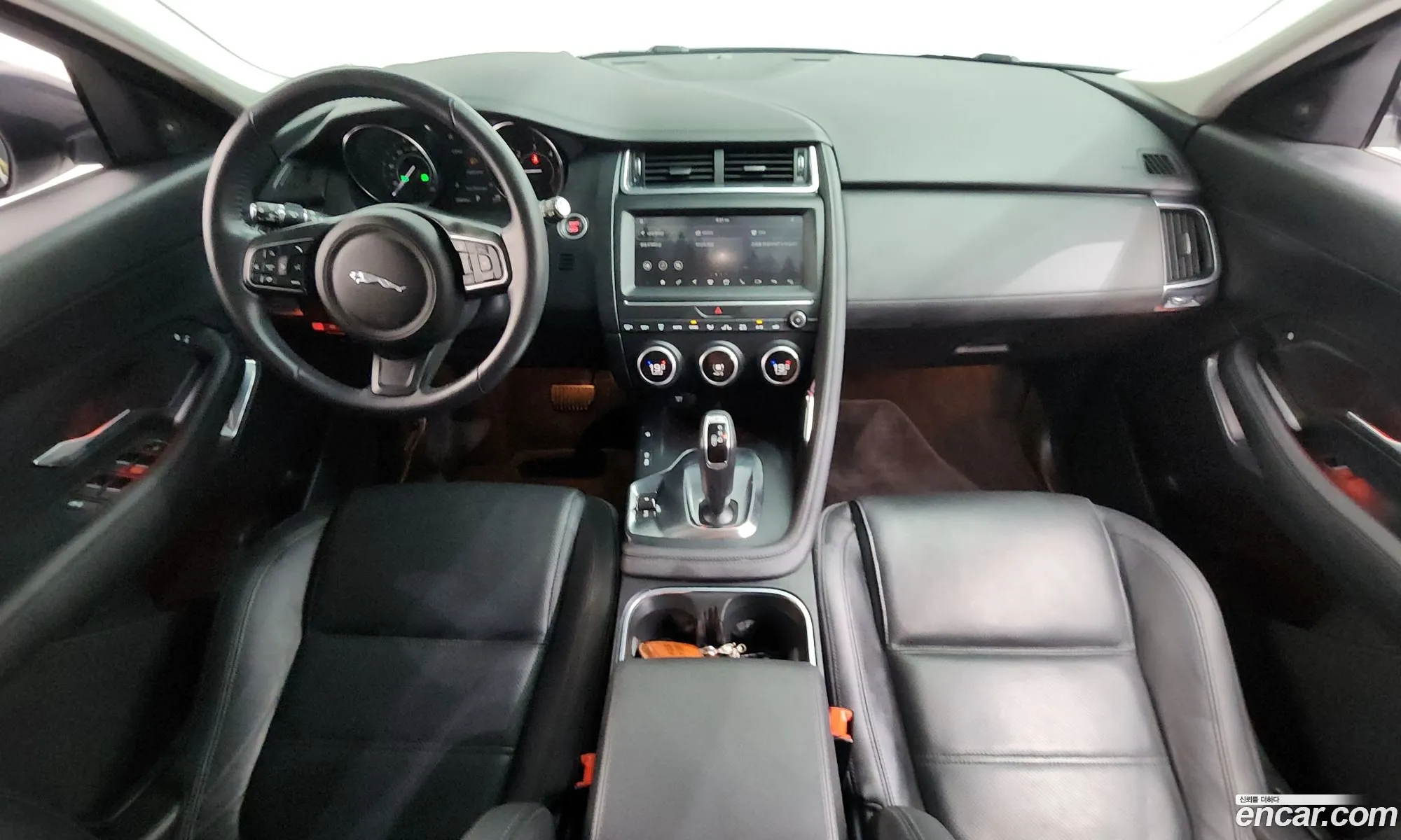 Jaguar E-Pace 2019 SADFA2BN2K1Z73815 — 24