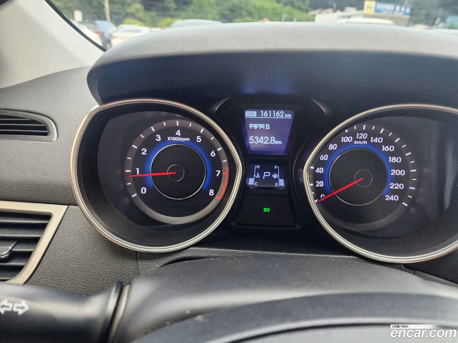 Hyundai Elantra MD 2012 — 19
