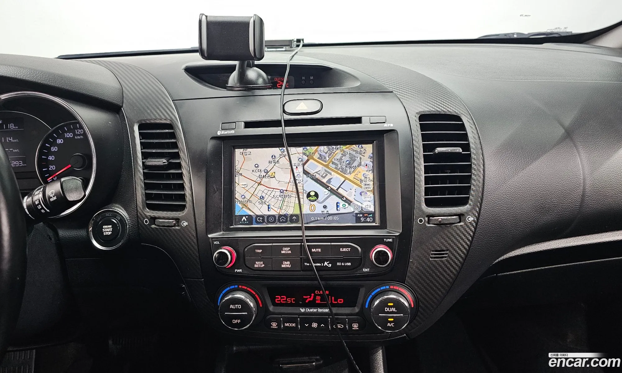 Kia K3 2015 — 17