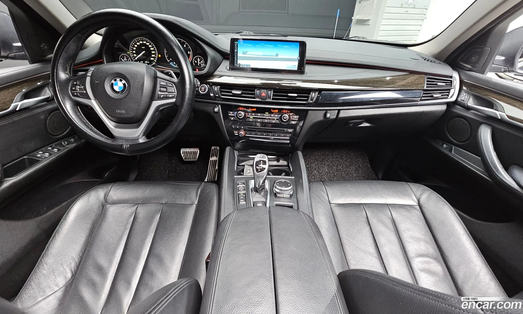 BMW X6 2015 WBAKV2104F0N19904 — 13
