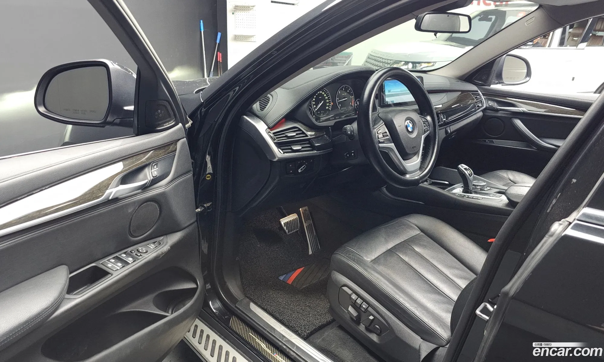 BMW X6 2015 WBAKV2104F0N19904 — 10