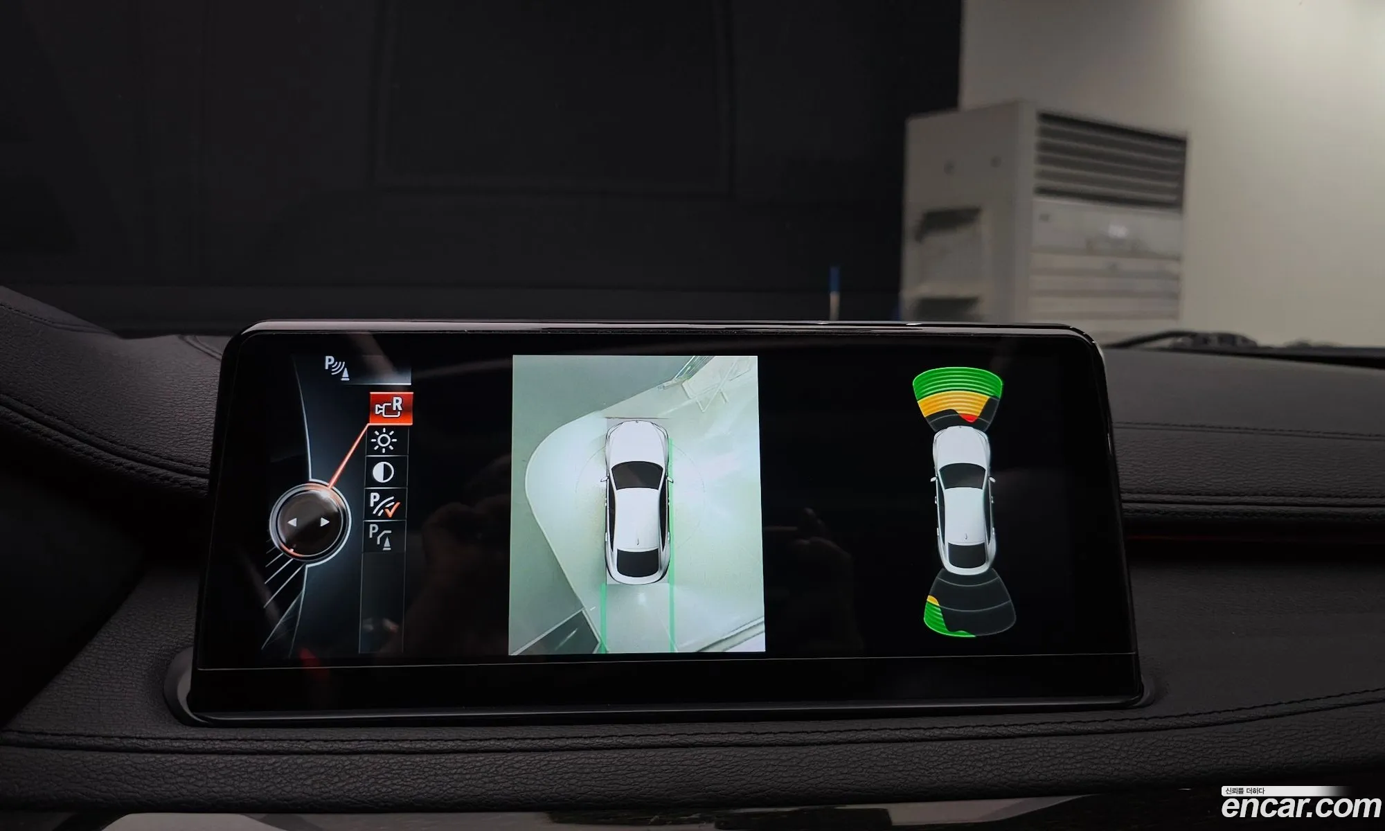 BMW X6 2015 WBAKV2104F0N19904 — 17