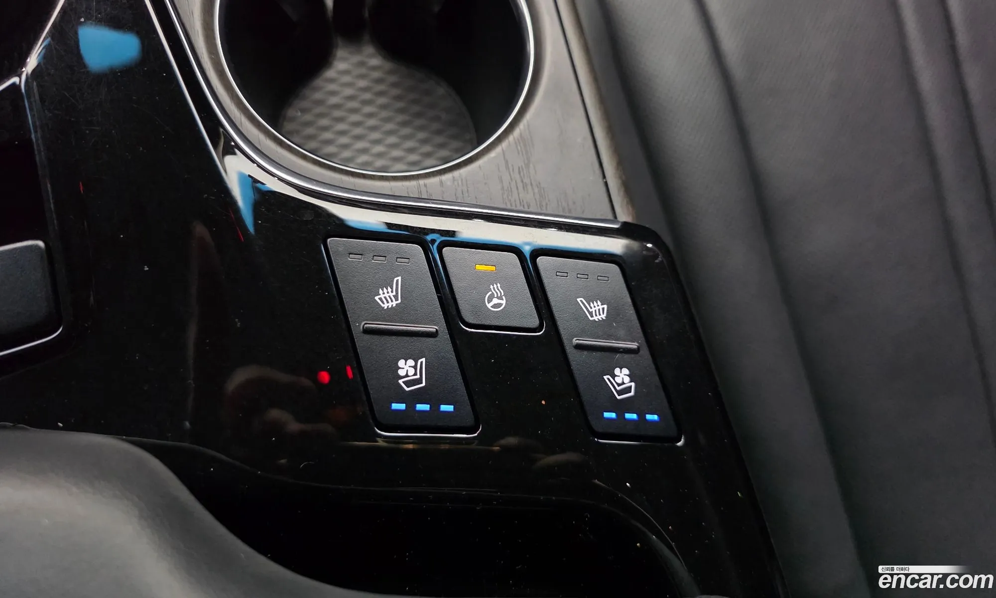 Kia K8 Hybrid 2022 — 11