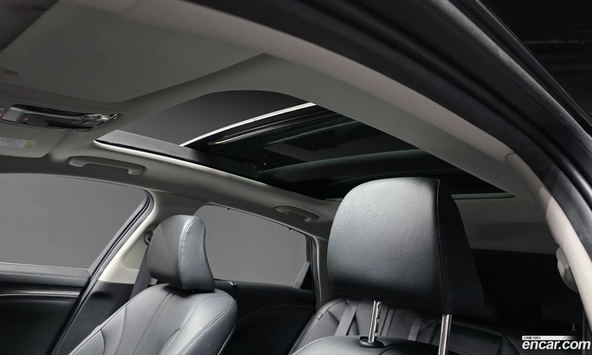 Kia K8 Hybrid 2022 — 33