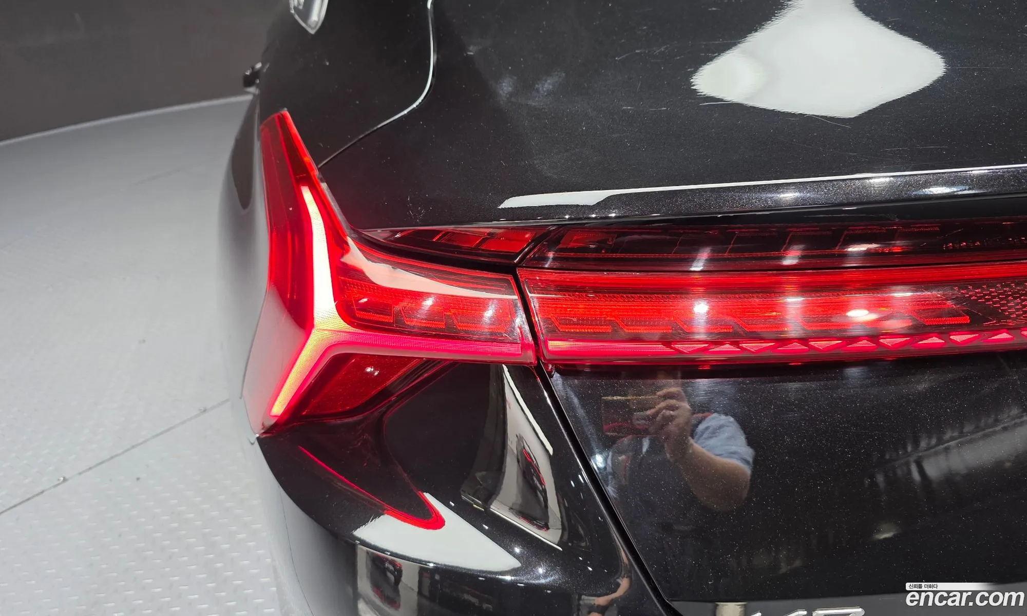 Kia K8 Hybrid 2022 — 9