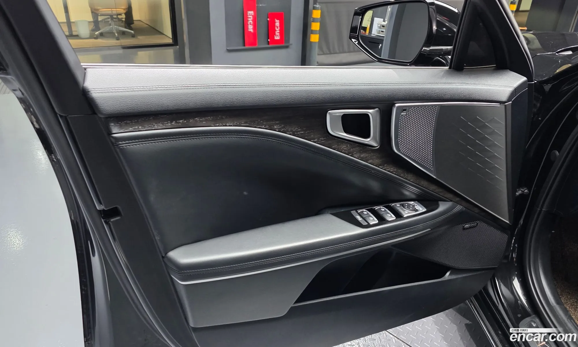 Kia K8 Hybrid 2022 — 27