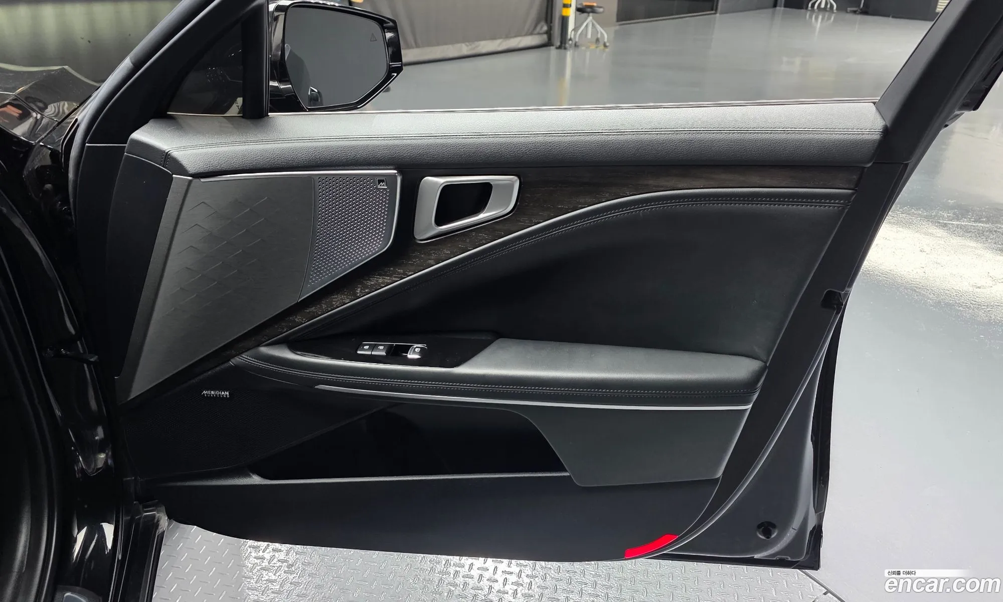 Kia K8 Hybrid 2022 — 26
