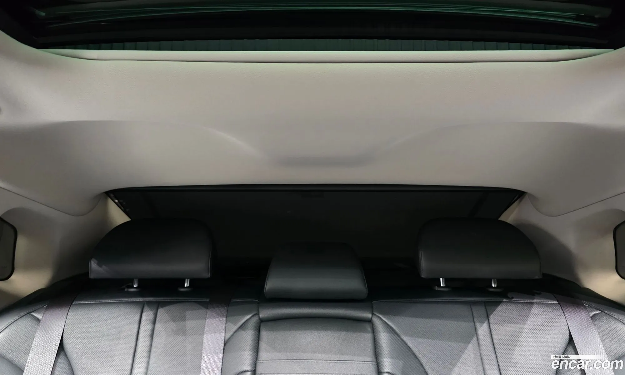 Kia K8 Hybrid 2022 — 22