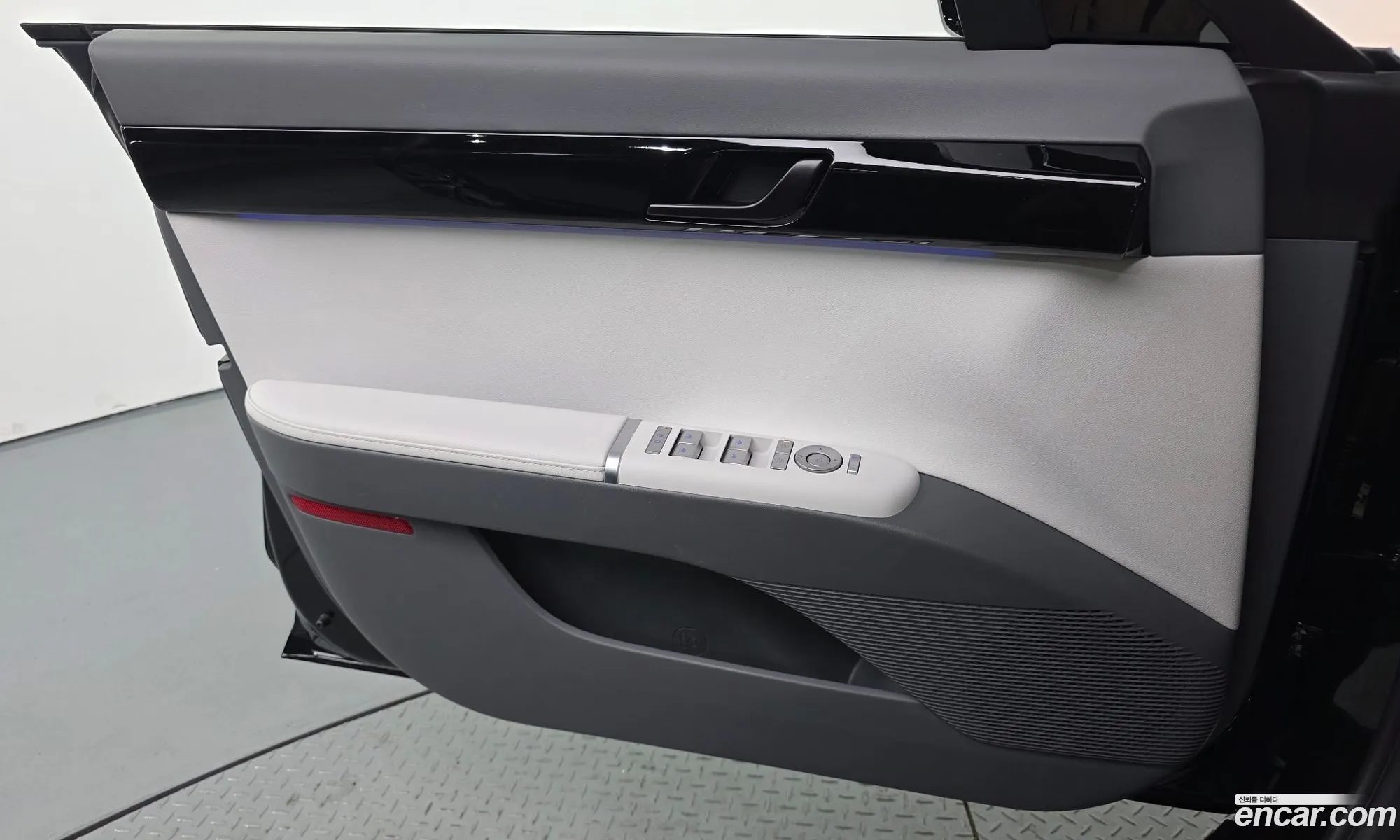 Hyundai Grandeur 2023 — 12