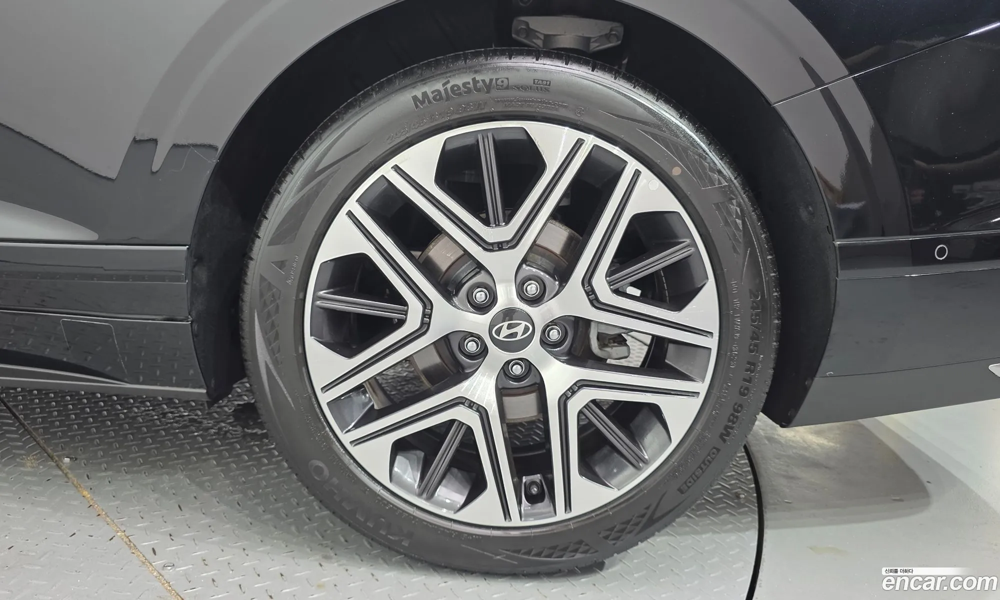 Hyundai Grandeur 2023 — 16