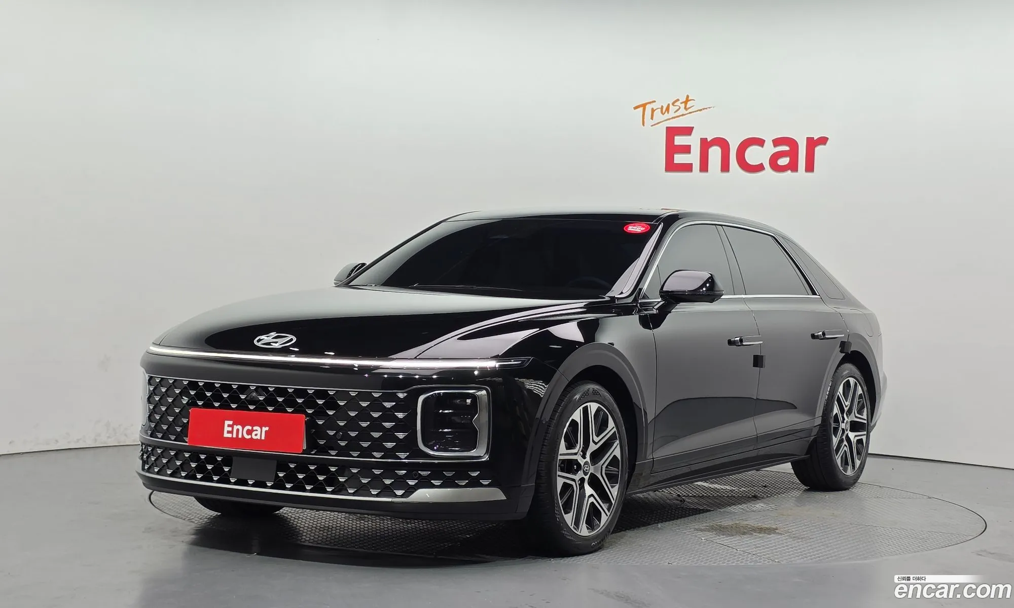 Hyundai Grandeur 2023 — 26