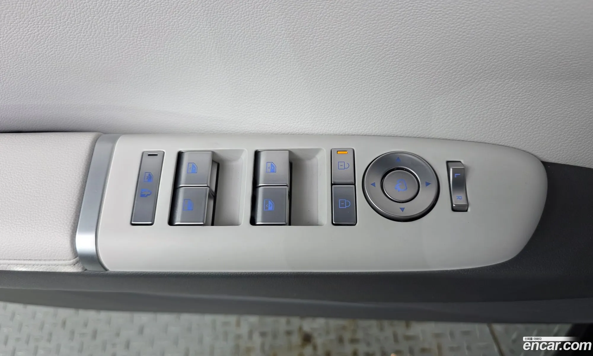Hyundai Grandeur 2023 — 7