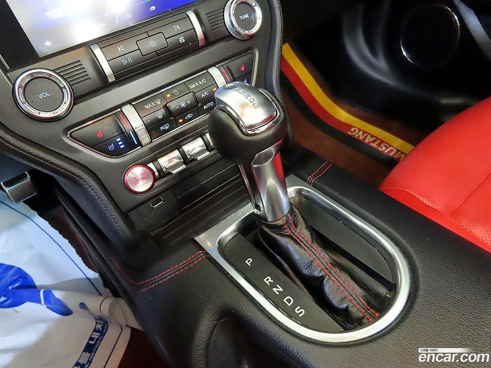 Ford Mustang 2019 1FATP8UH — 7