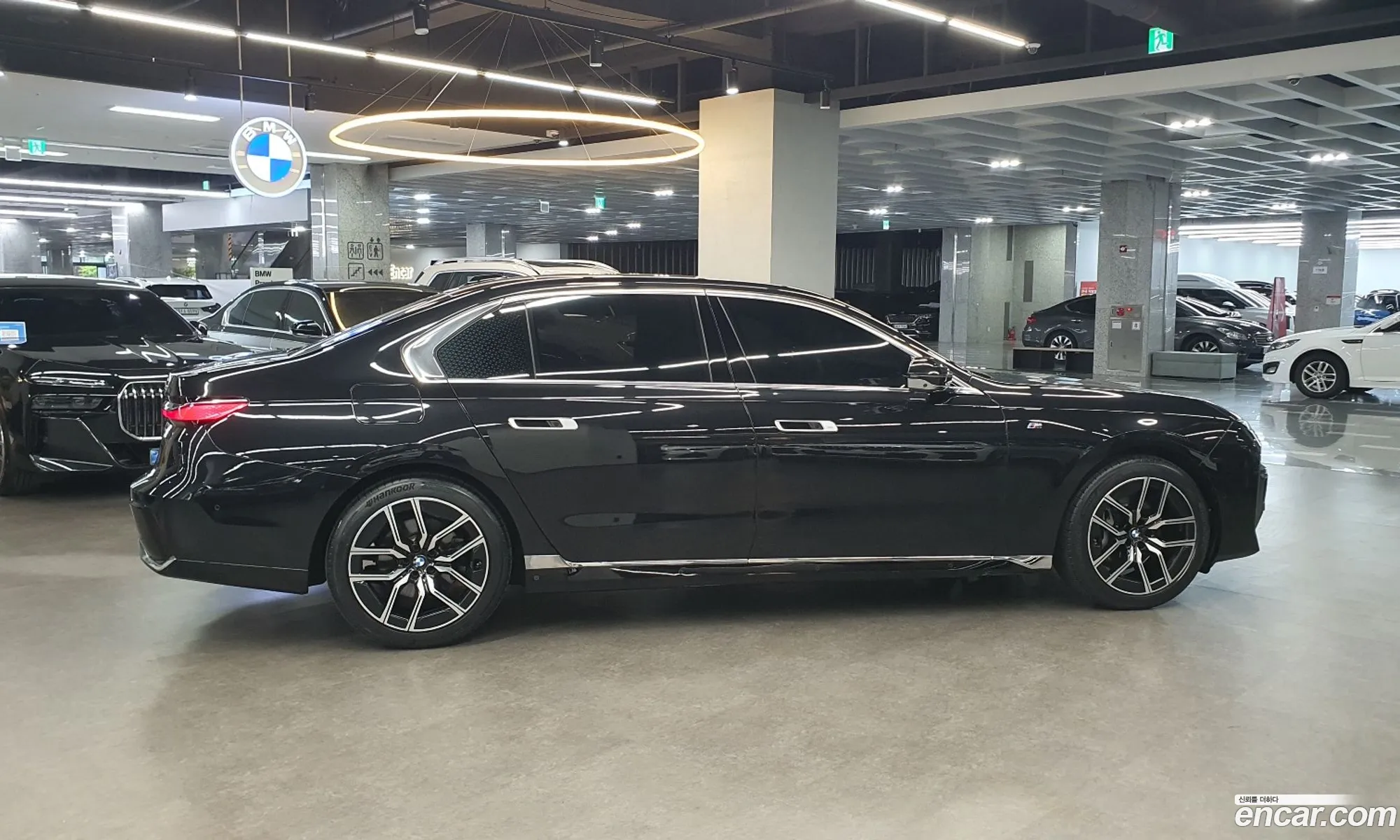 BMW 7 Series 2024 — 10