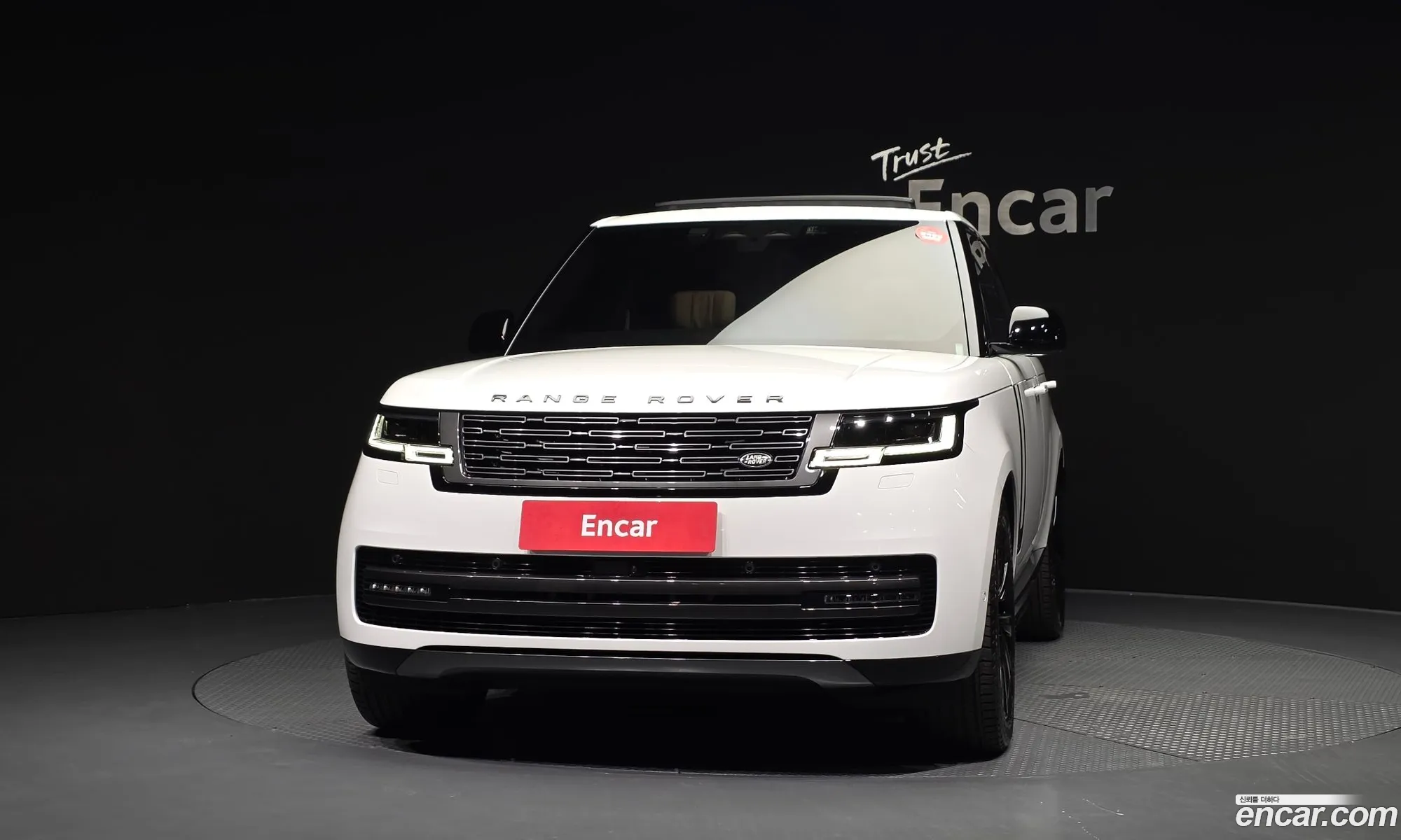 Land Rover Range Rover 2025 — 38