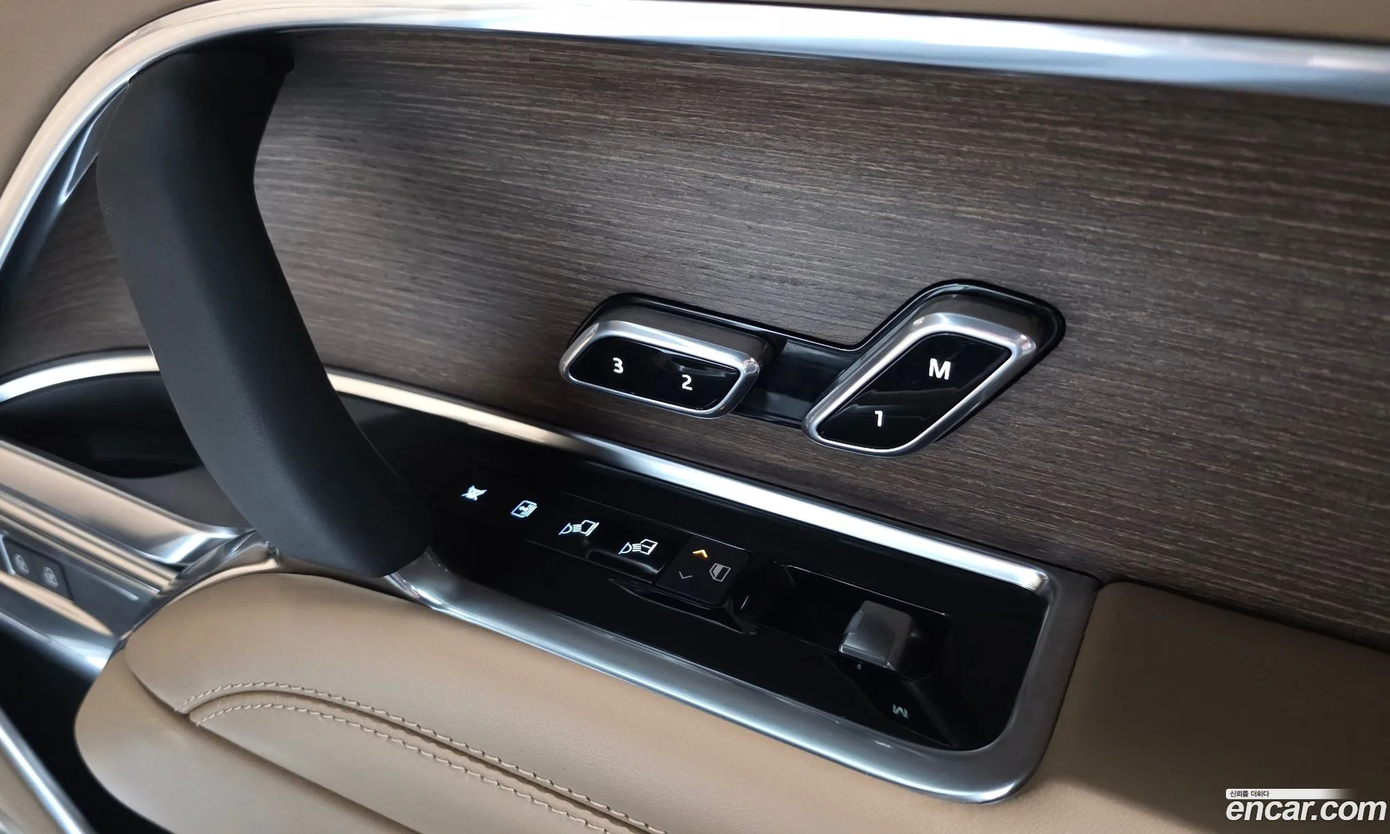 Land Rover Range Rover 2025 — 14