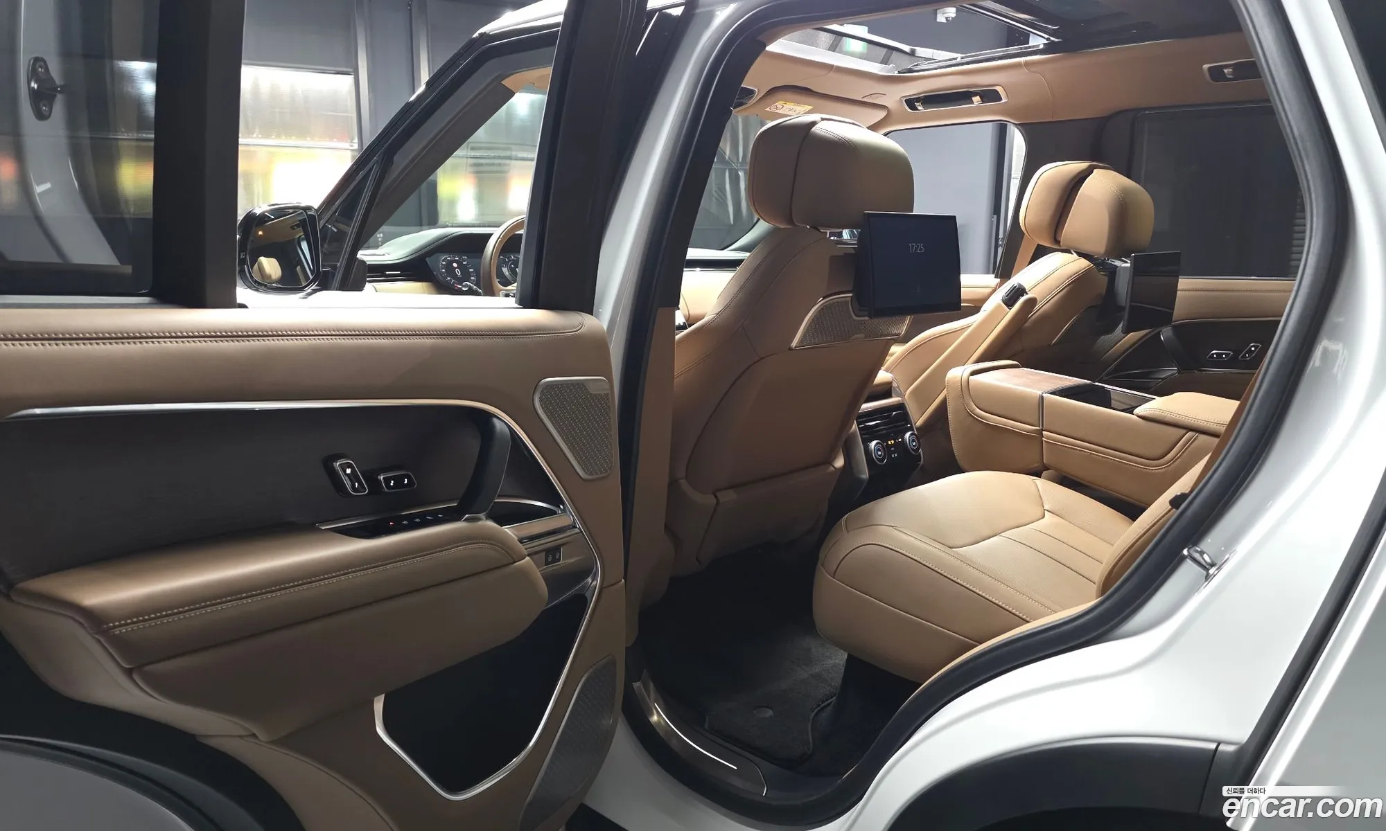 Land Rover Range Rover 2025 — 15