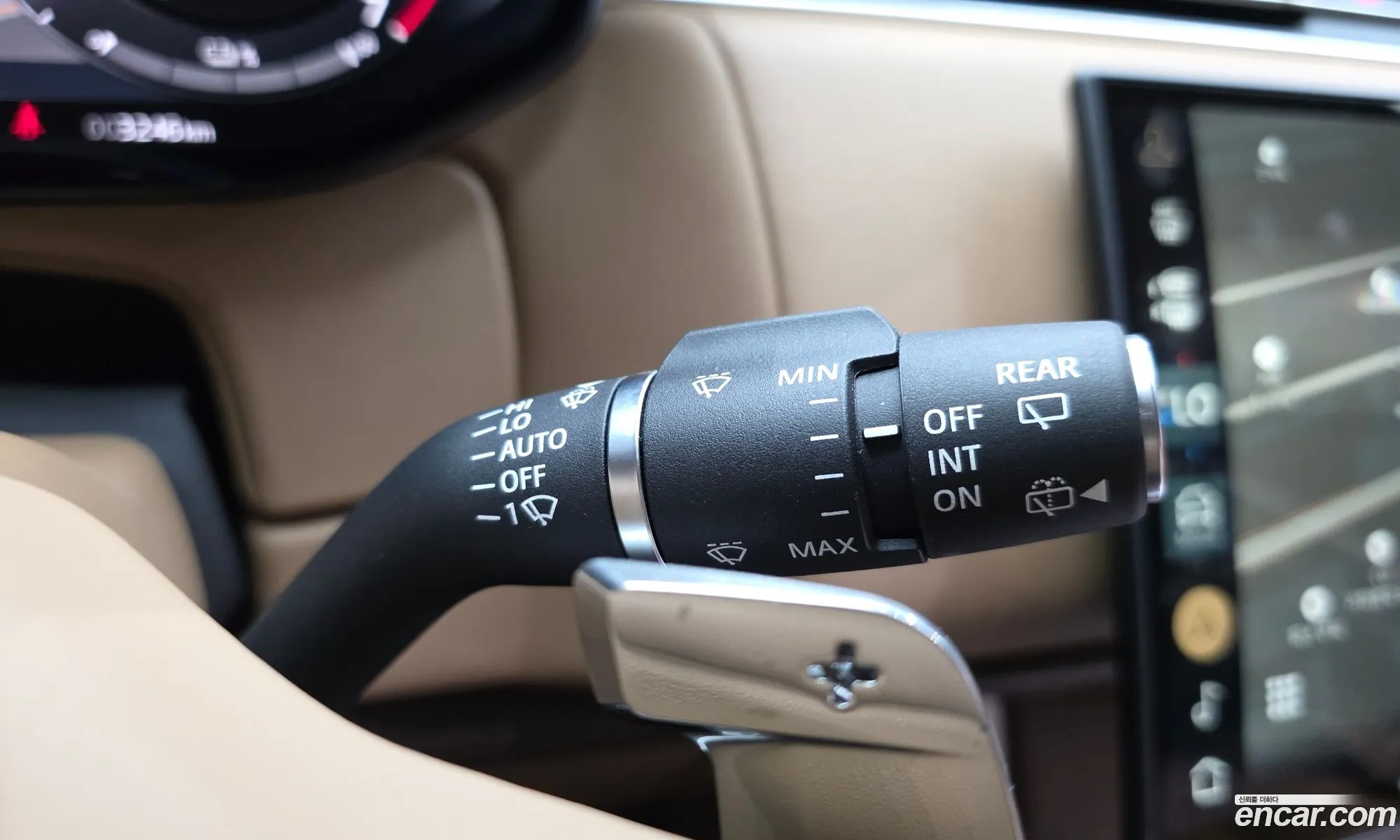 Land Rover Range Rover 2025 — 13