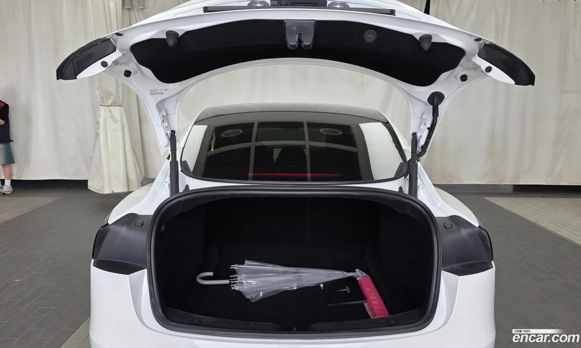 Tesla Model 3 2024 LRW3E7EK9RC163000 — 34