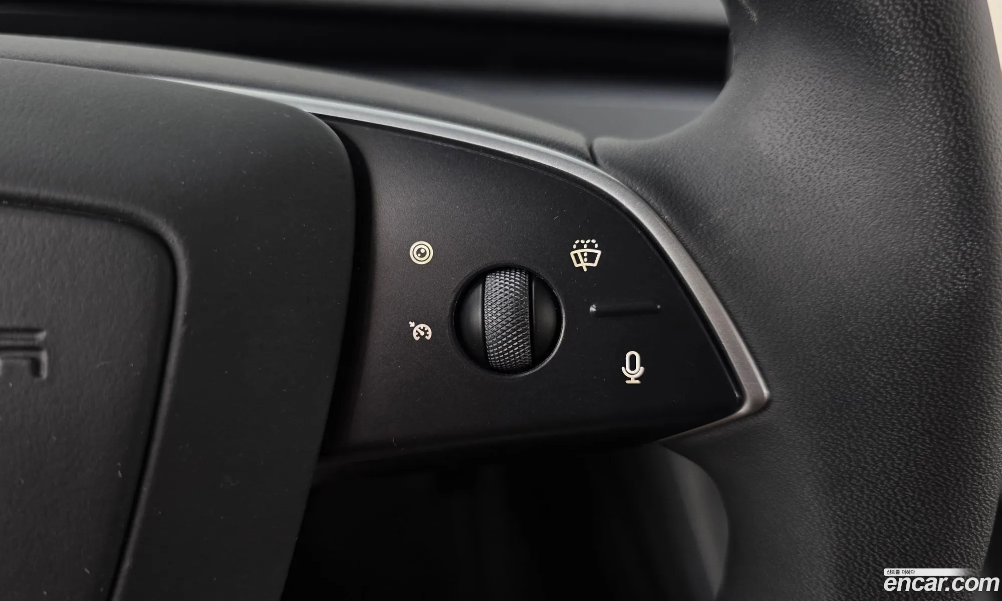 Tesla Model 3 2024 LRW3E7EK9RC163000 — 2