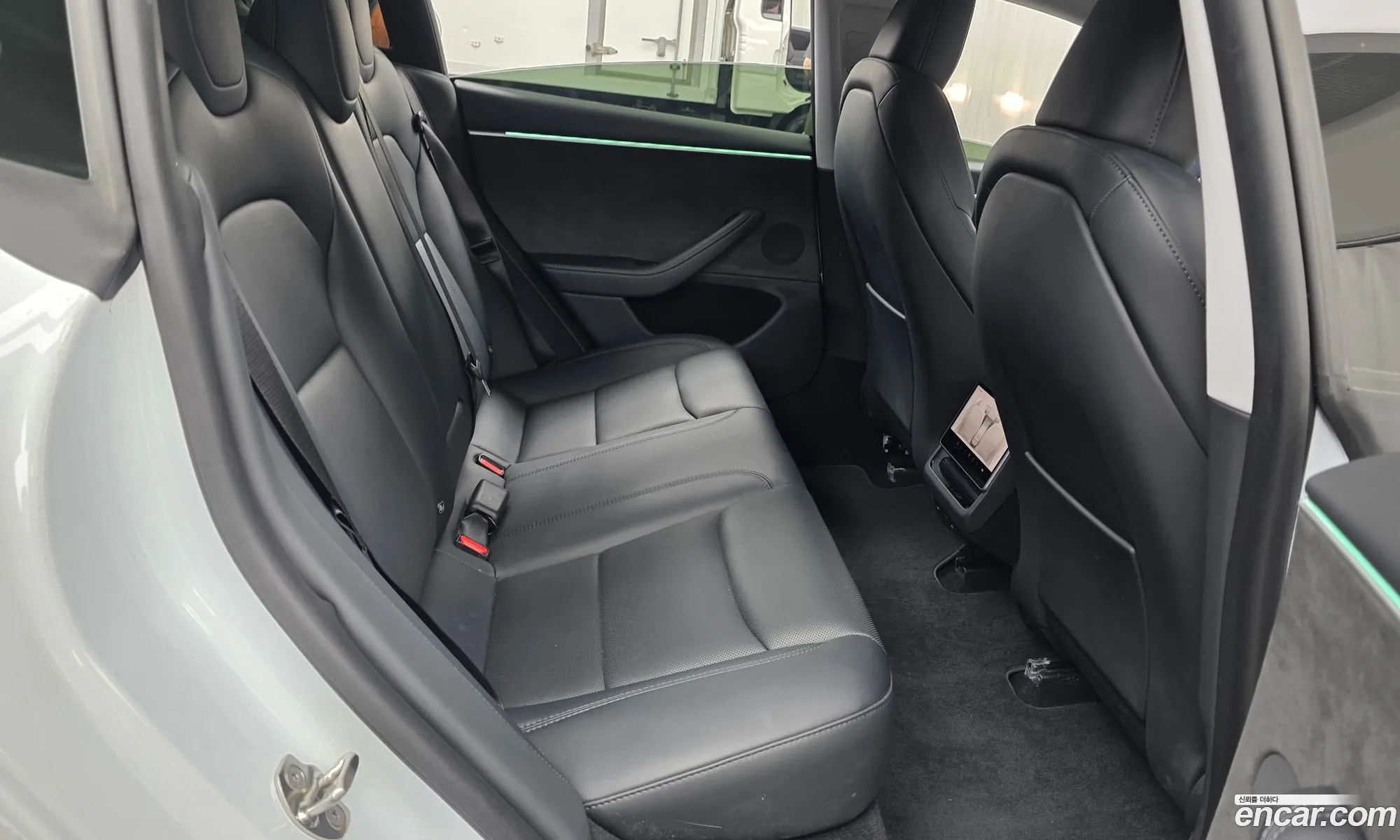 Tesla Model 3 2024 LRW3E7EK9RC163000 — 28