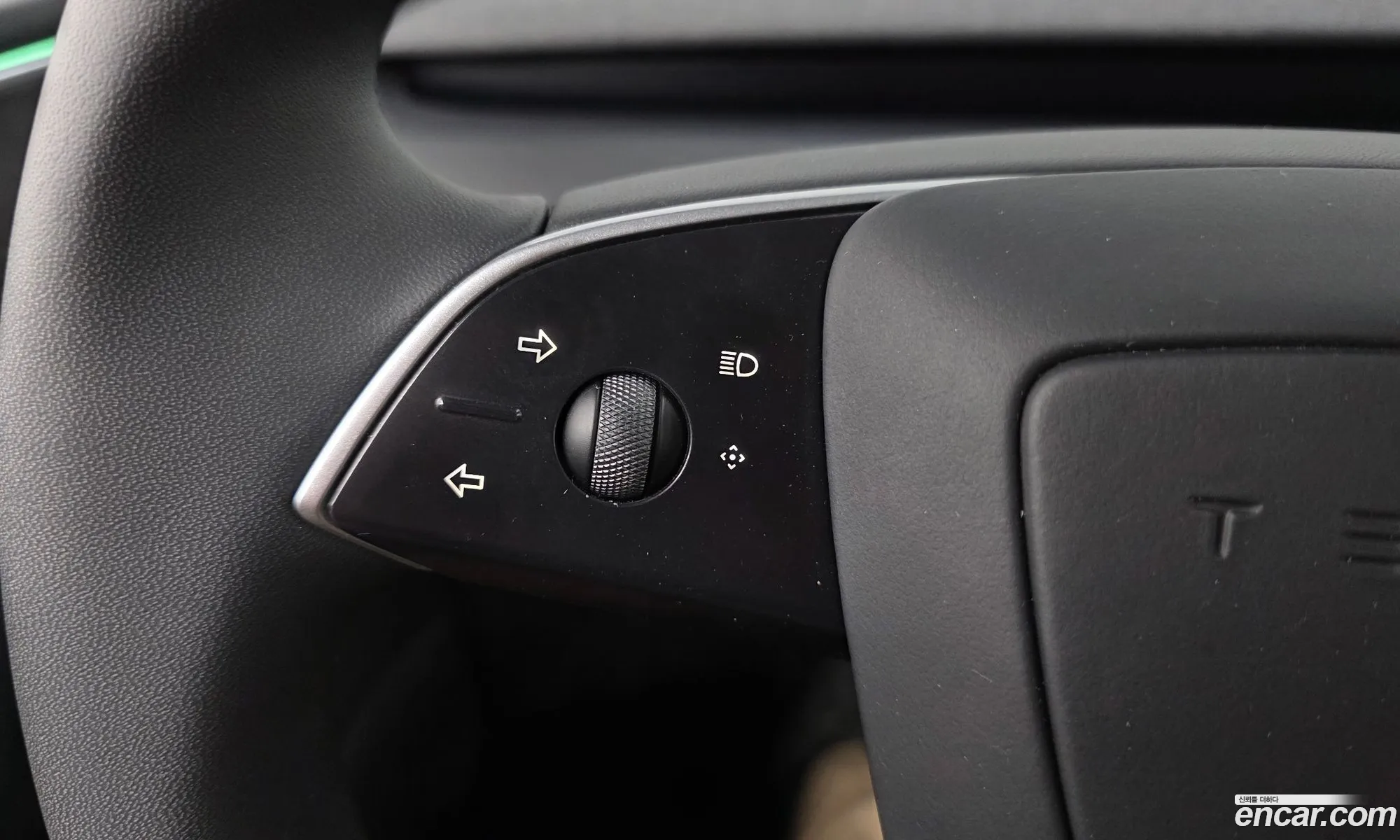 Tesla Model 3 2024 LRW3E7EK9RC163000 — 24