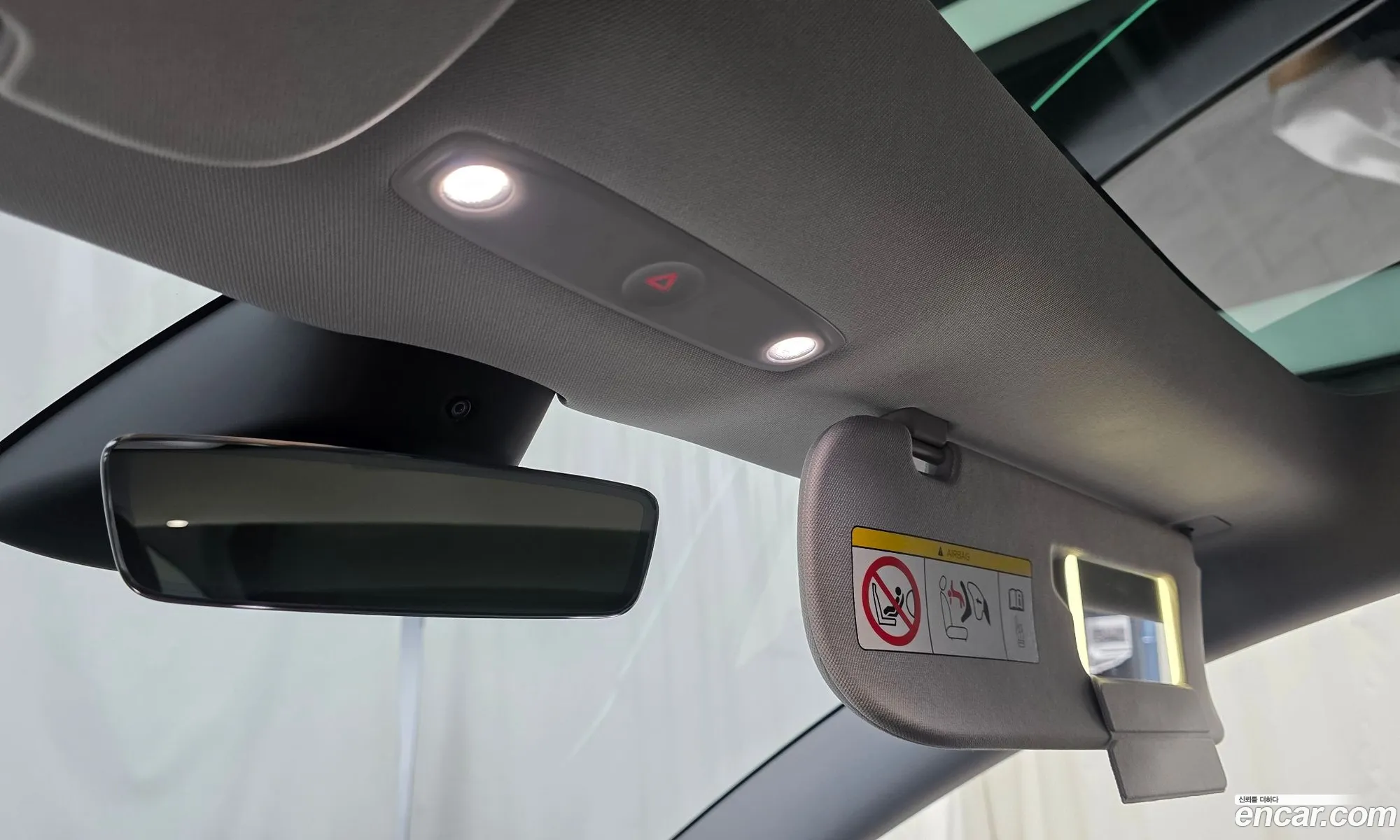 Tesla Model 3 2024 LRW3E7EK9RC163000 — 8
