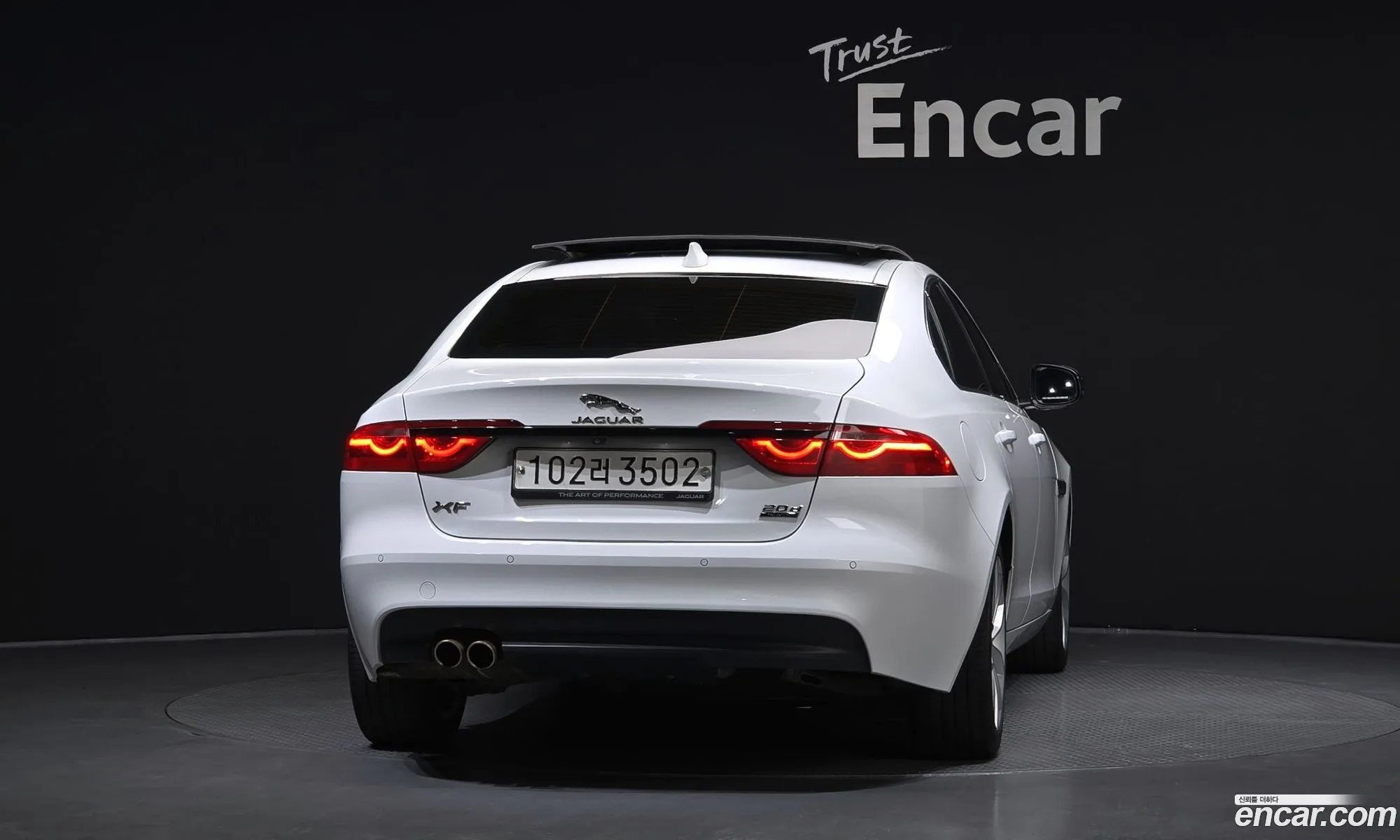 Jaguar XF 2019 SAJBA4BN4KCY73601 — 16