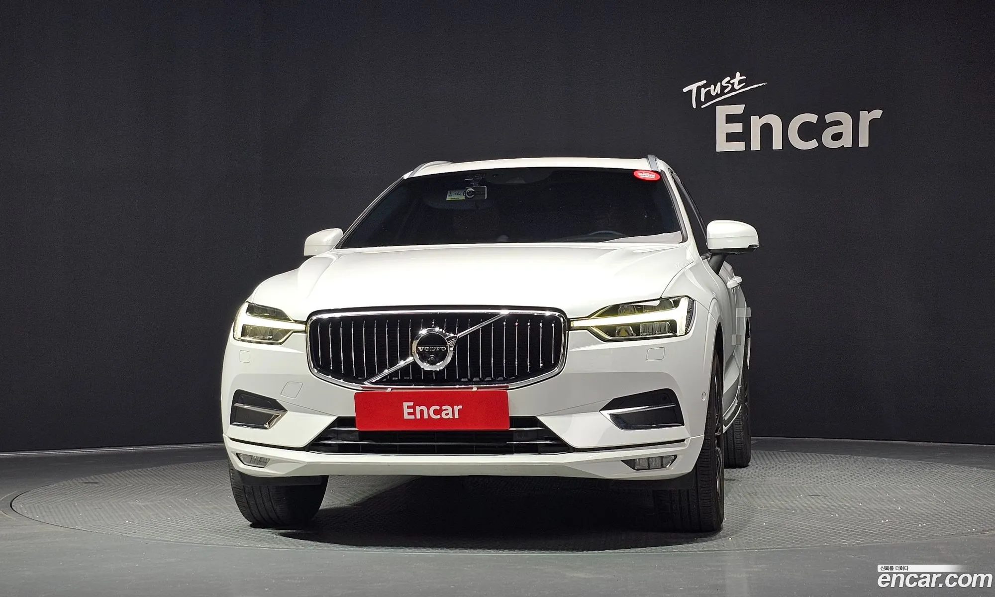 Volvo XC60 2017 YV1UZA22CJ1018958 — 7