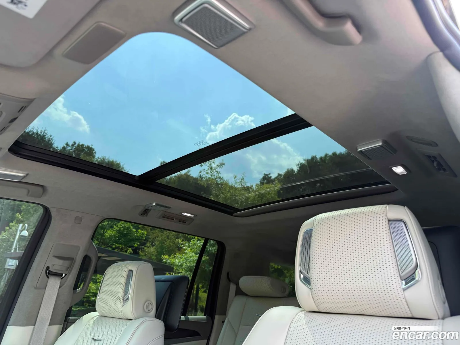 Cadillac Escalade 2024 — 4