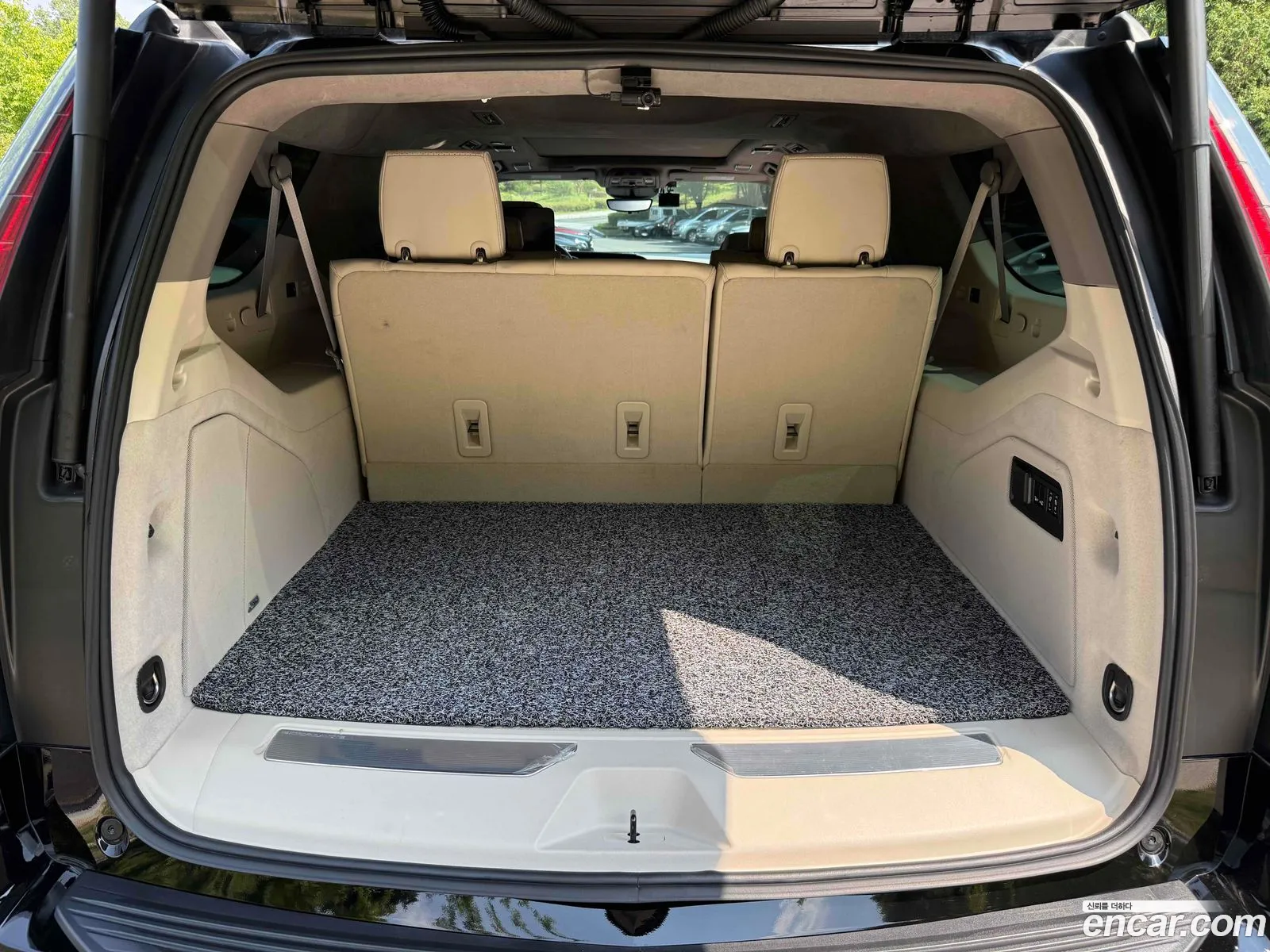 Cadillac Escalade 2024 — 5