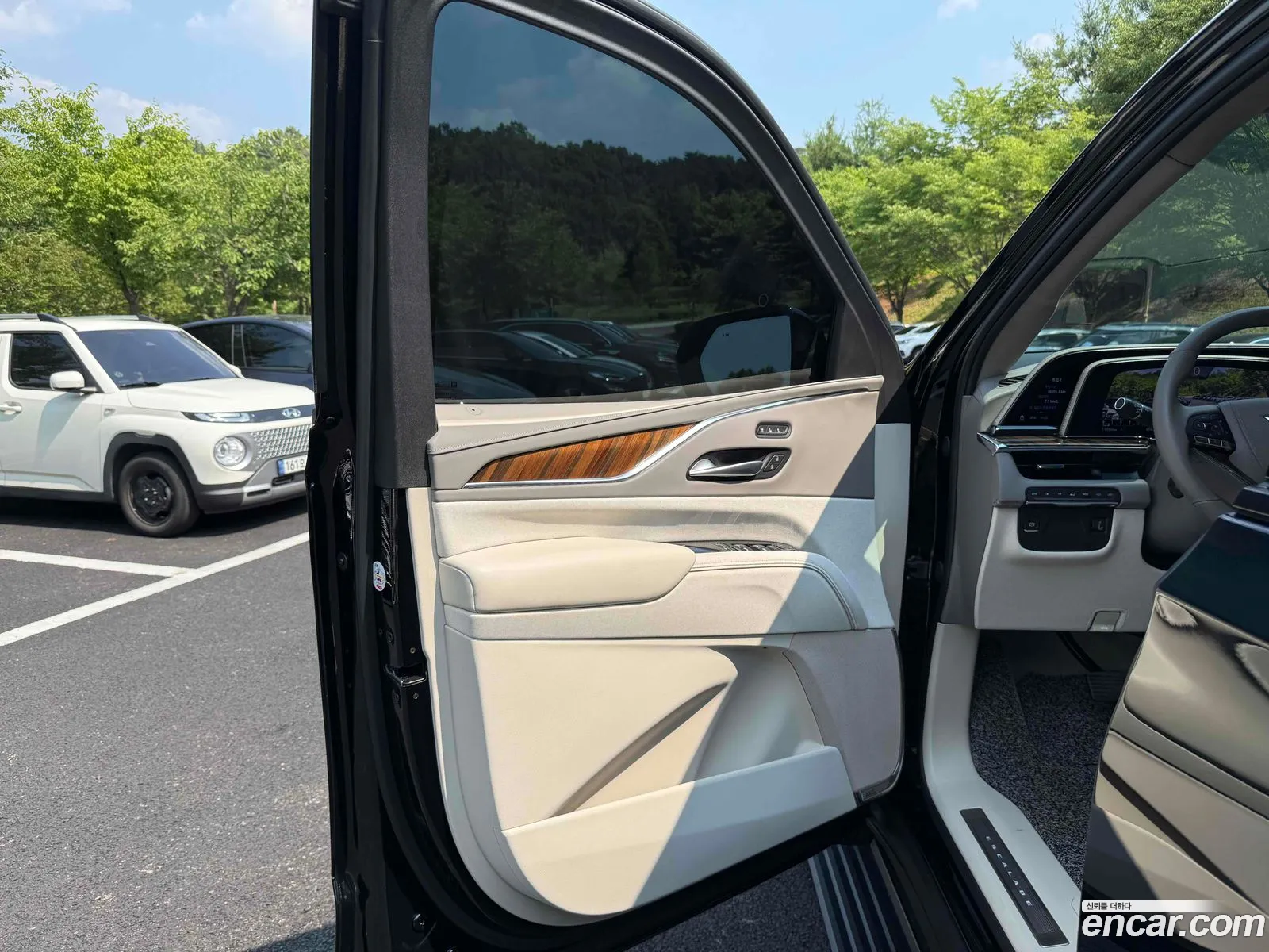 Cadillac Escalade 2024 — 19