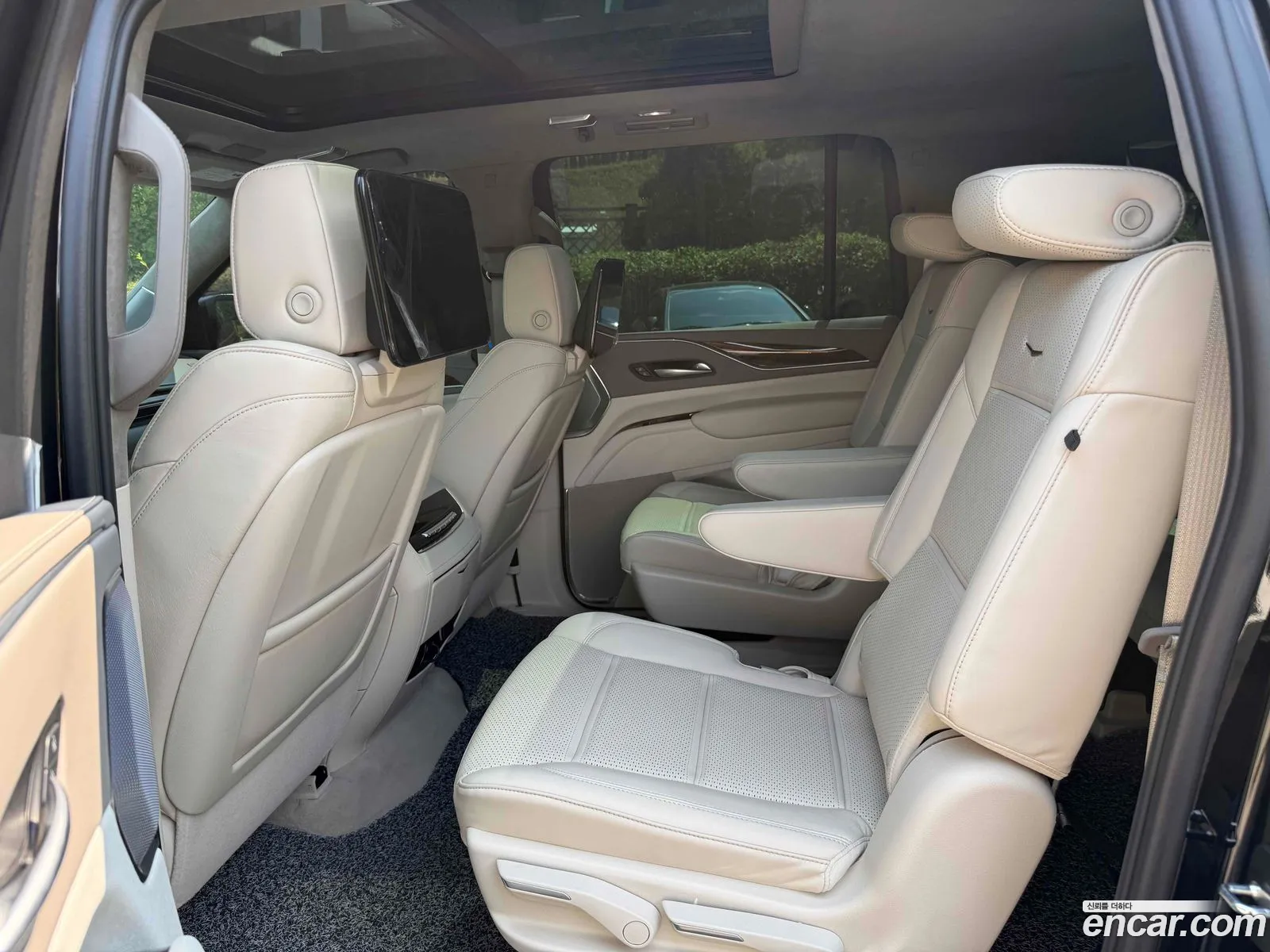 Cadillac Escalade 2024 — 11