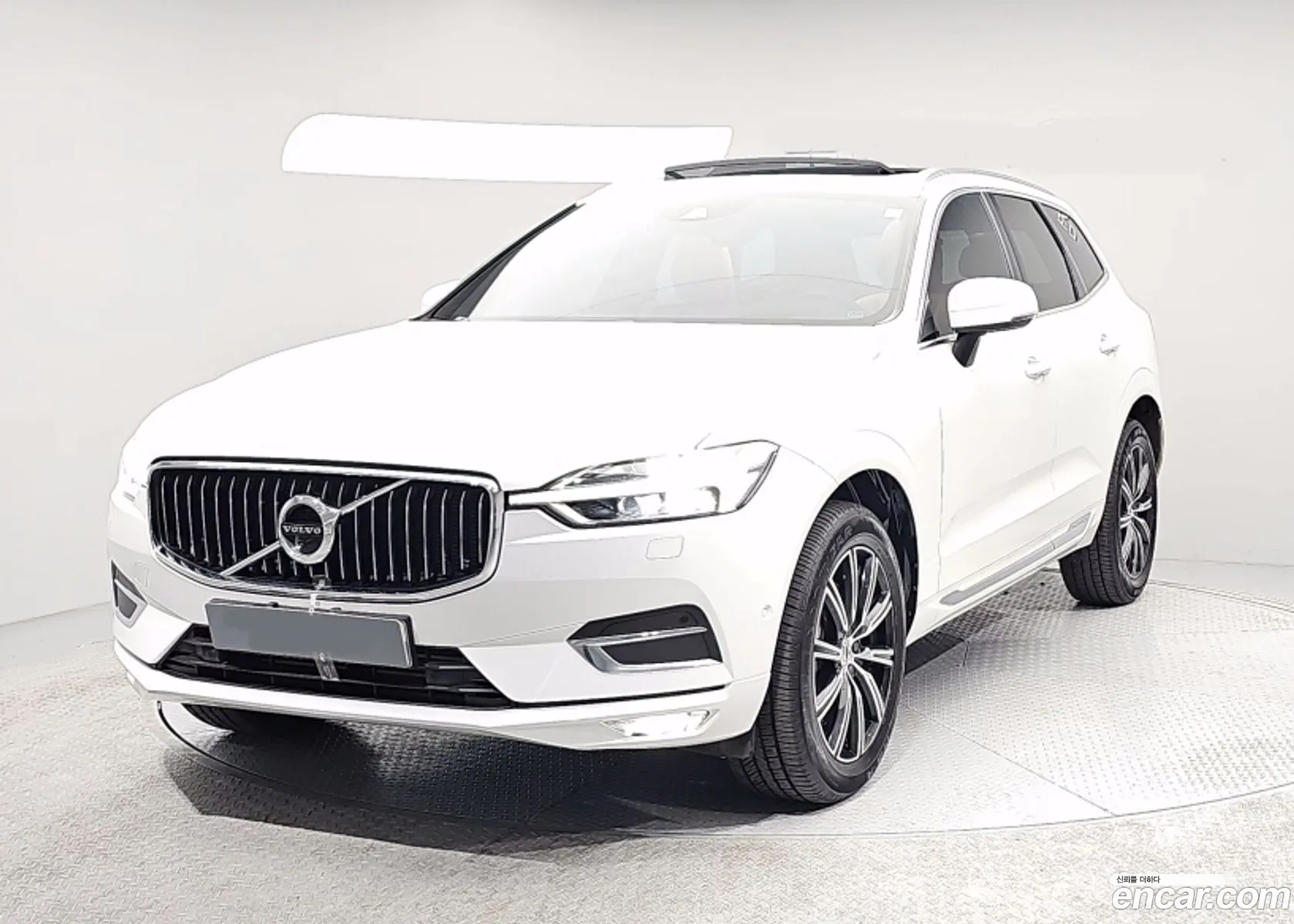 Volvo XC60 2019 — 19