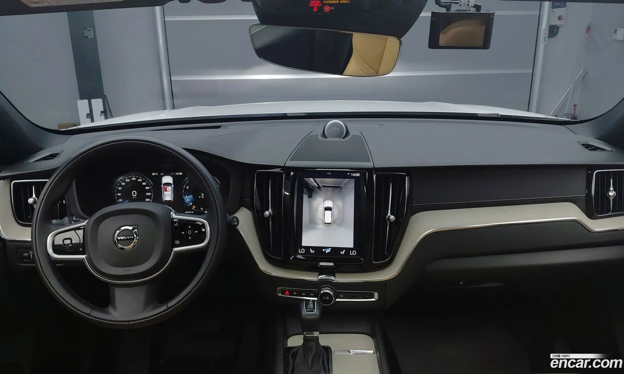 Volvo XC60 2019 — 15