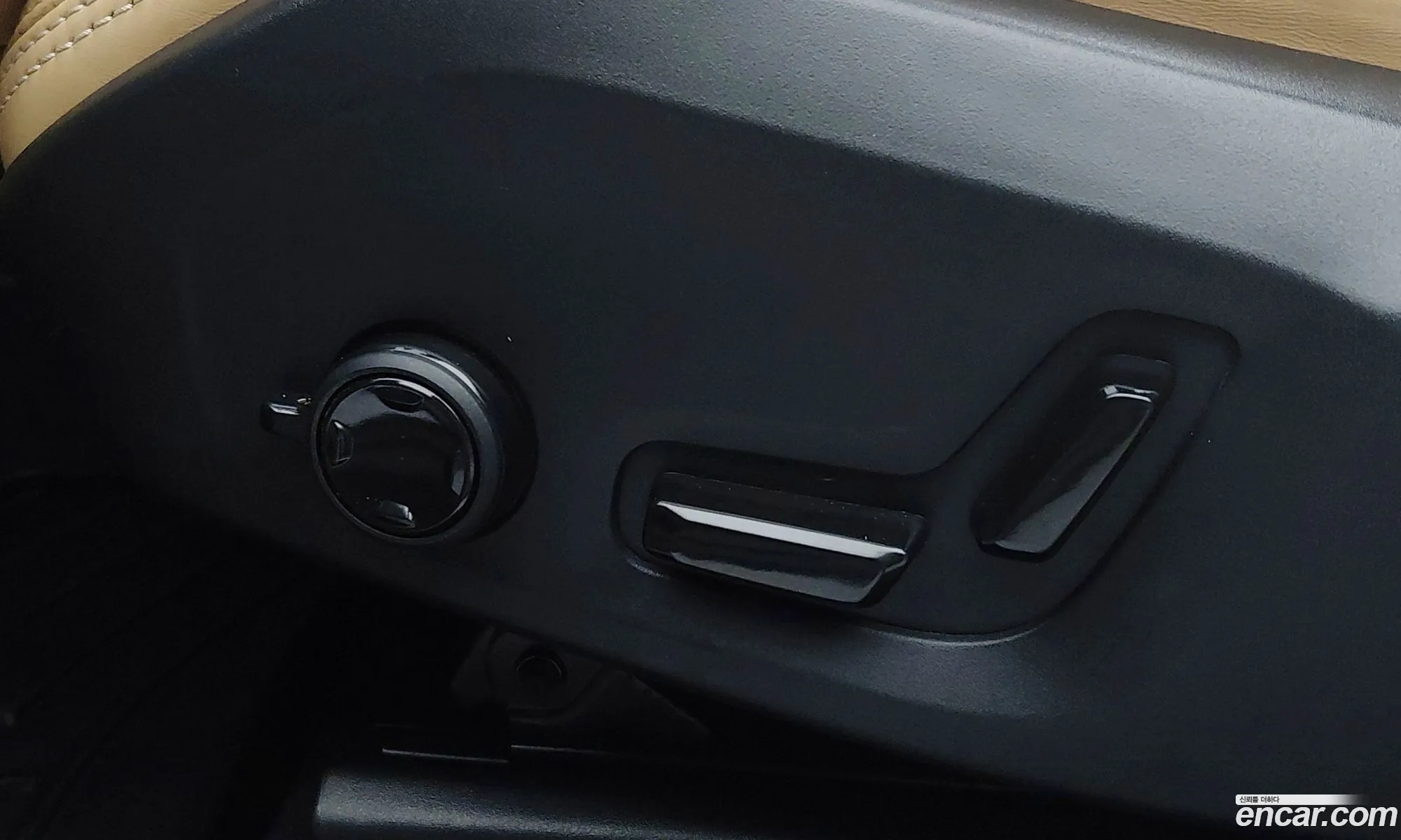 Volvo XC60 2019 — 3