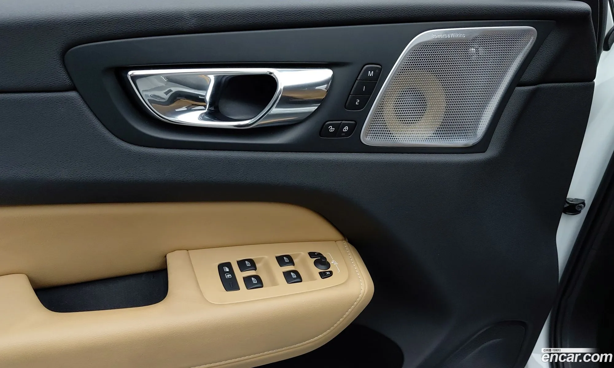 Volvo XC60 2019 — 4