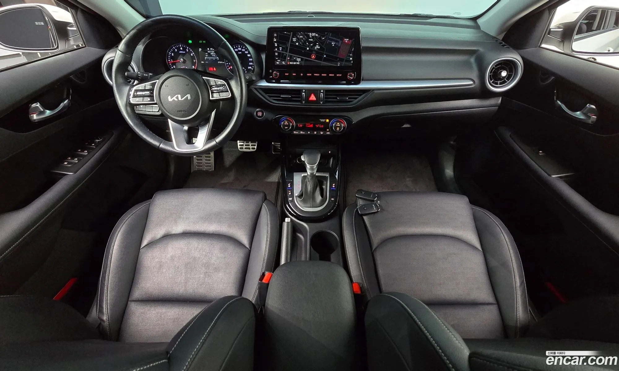 Kia K3 2022 — 12